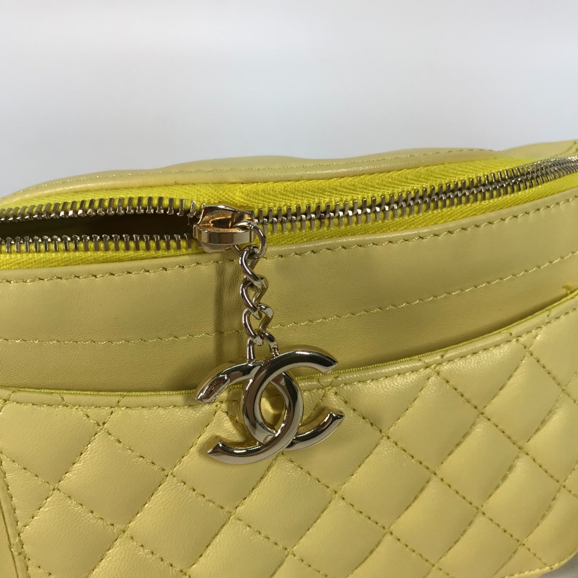 Chanel A57832 Chain Belt Bag Waist Pouch Bag Cross Quilted Matelasse body bag yellow GoldHardware