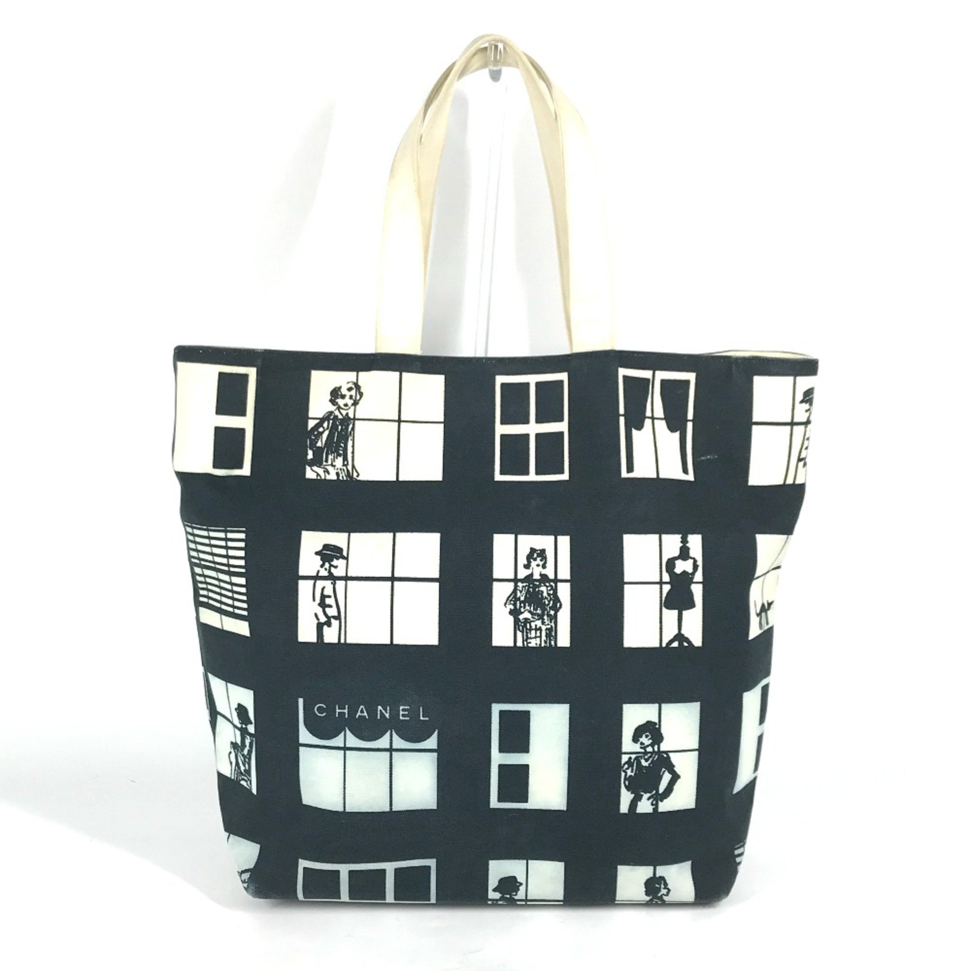 Chanel window line shoulder bag Tote Bag Black White