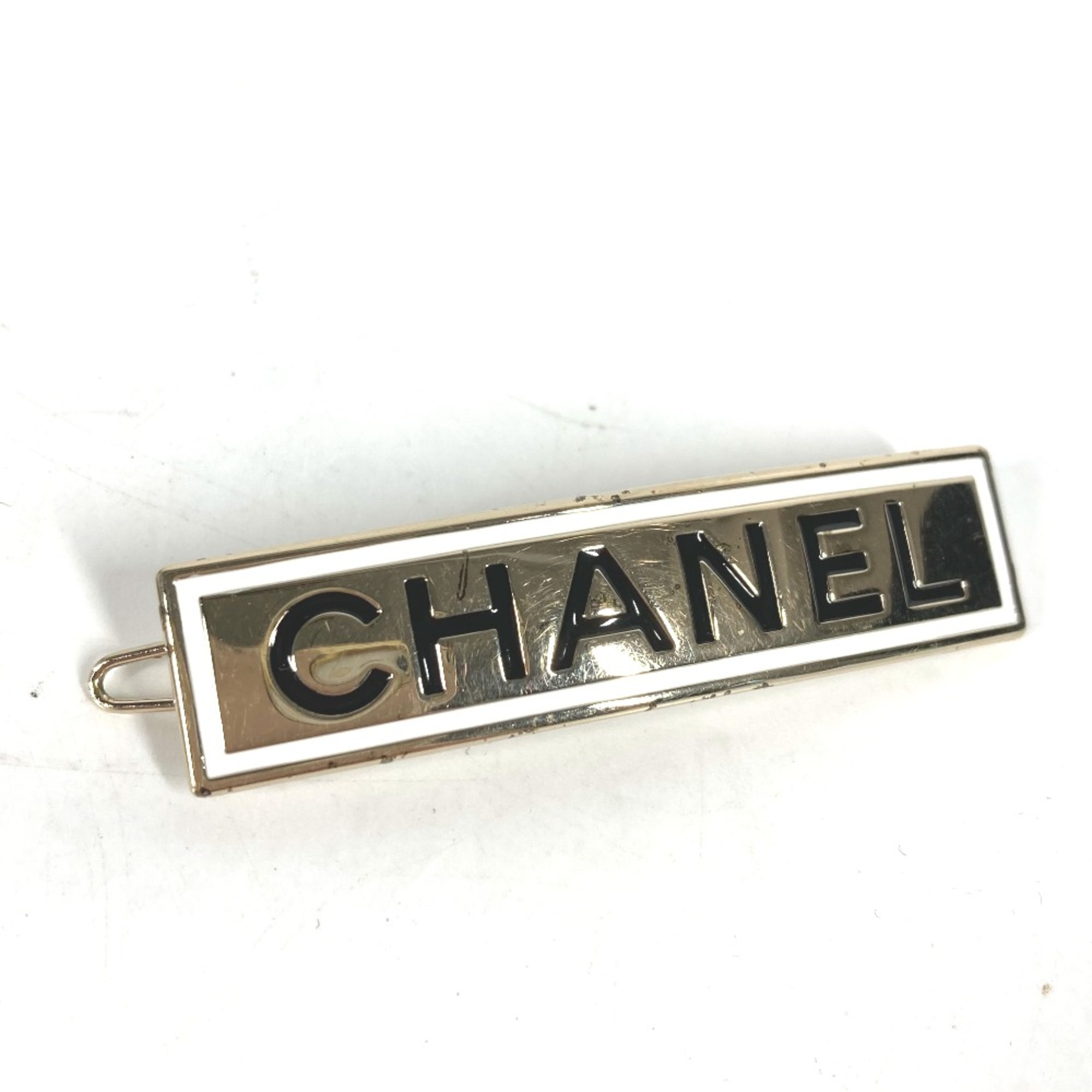 Chanel B21B hair accessories hair pin Valletta Gold White x Black