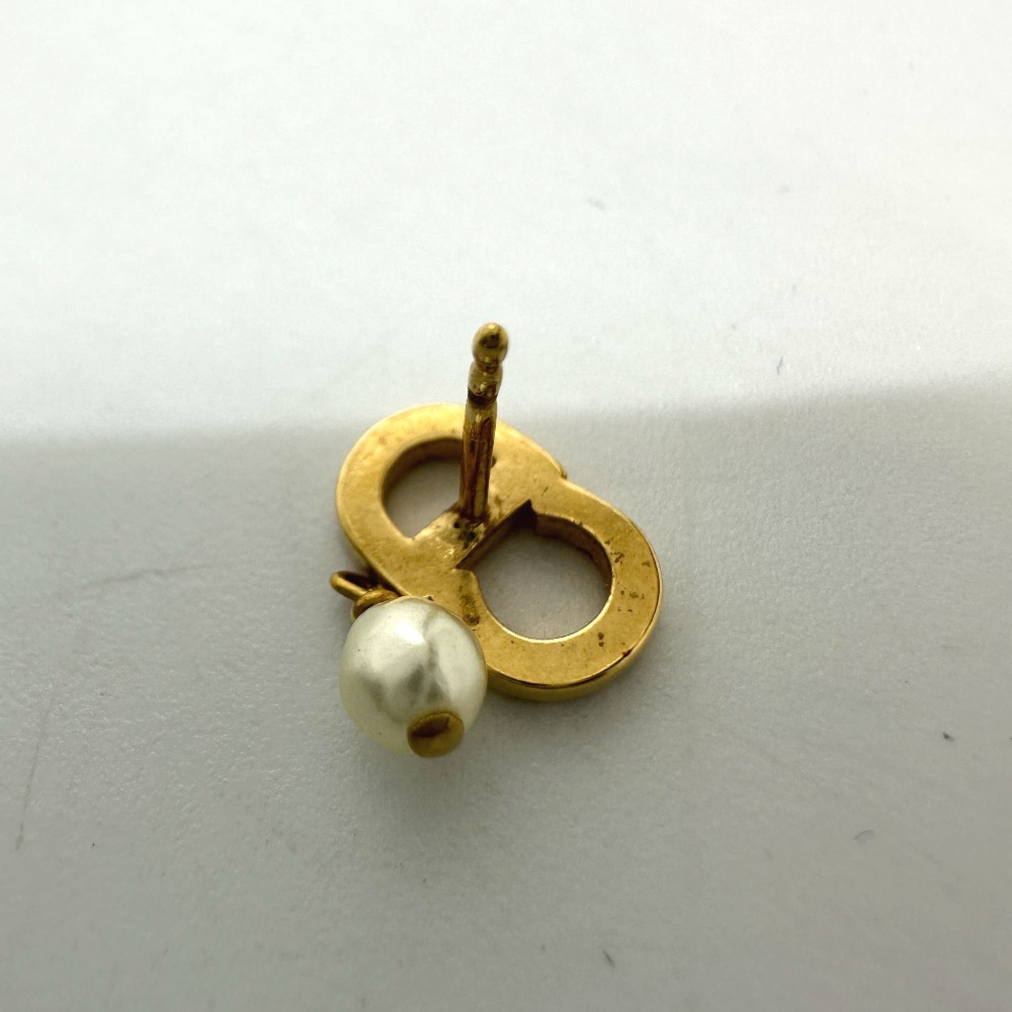 CHRISTIAN DIOR Logo CD Faux pearl stone Pierce Gold