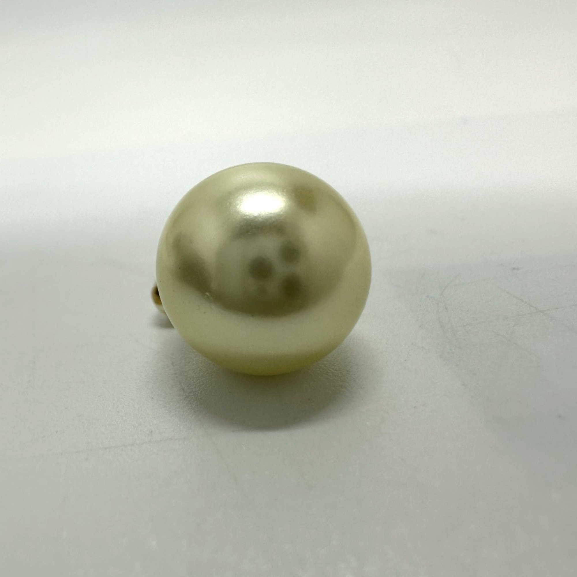 CHRISTIAN DIOR Logo CD Faux pearl stone Pierce Gold