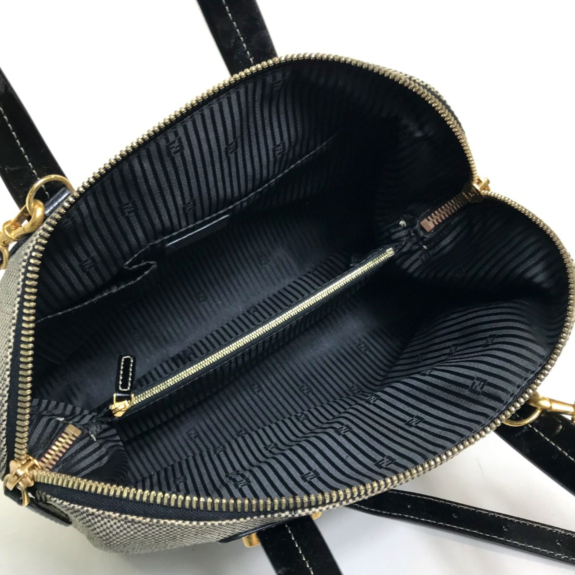 Fendi Enamel Crossbody Shoulder 2WAY Shoulder Bag Hand Bag BlackBased