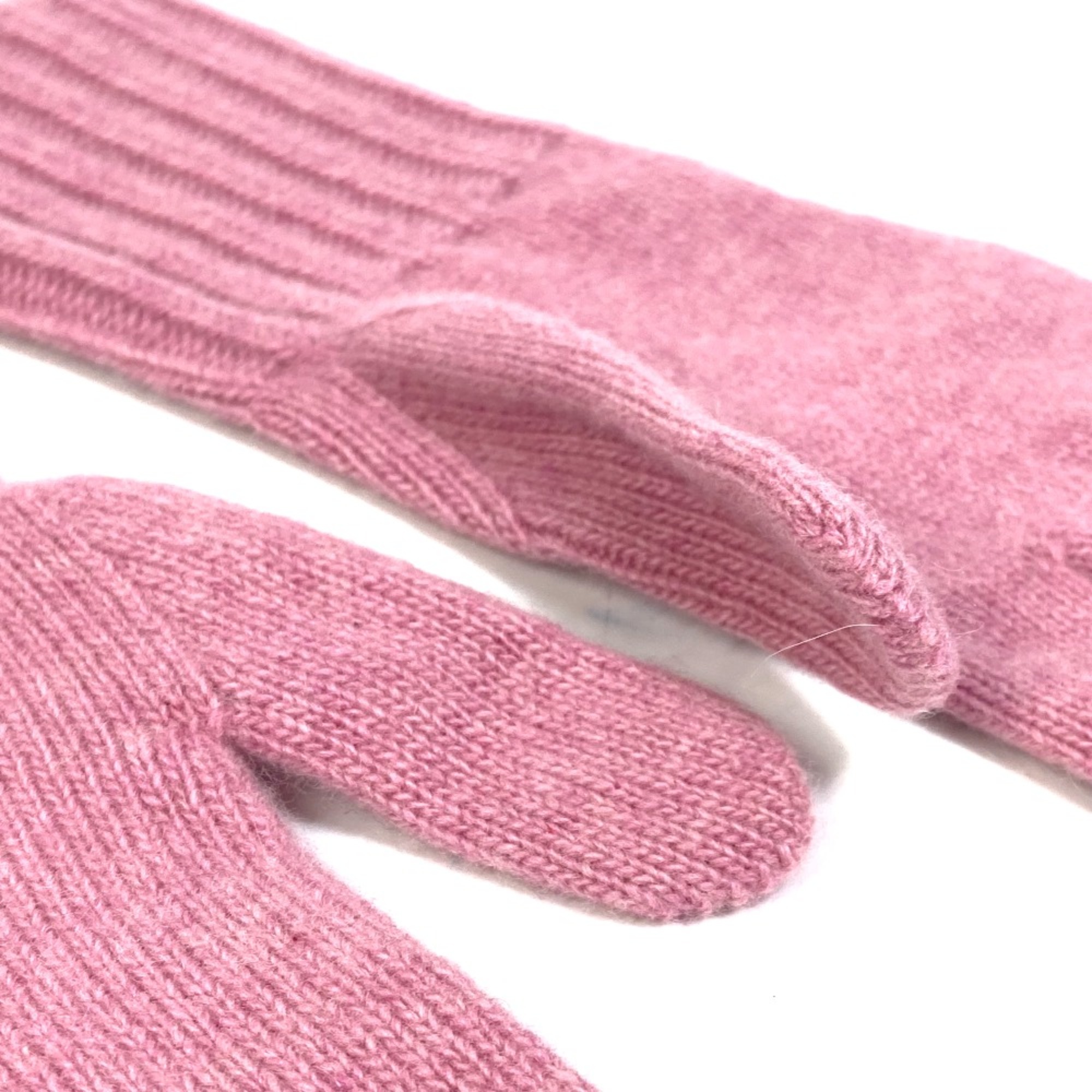 Fendi FXY554 glove logo gloves pink