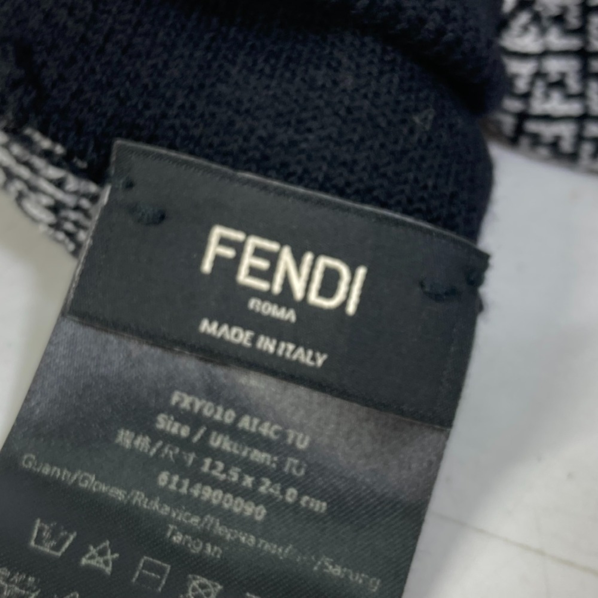 Fendi FXY010 gloves Glove Black White