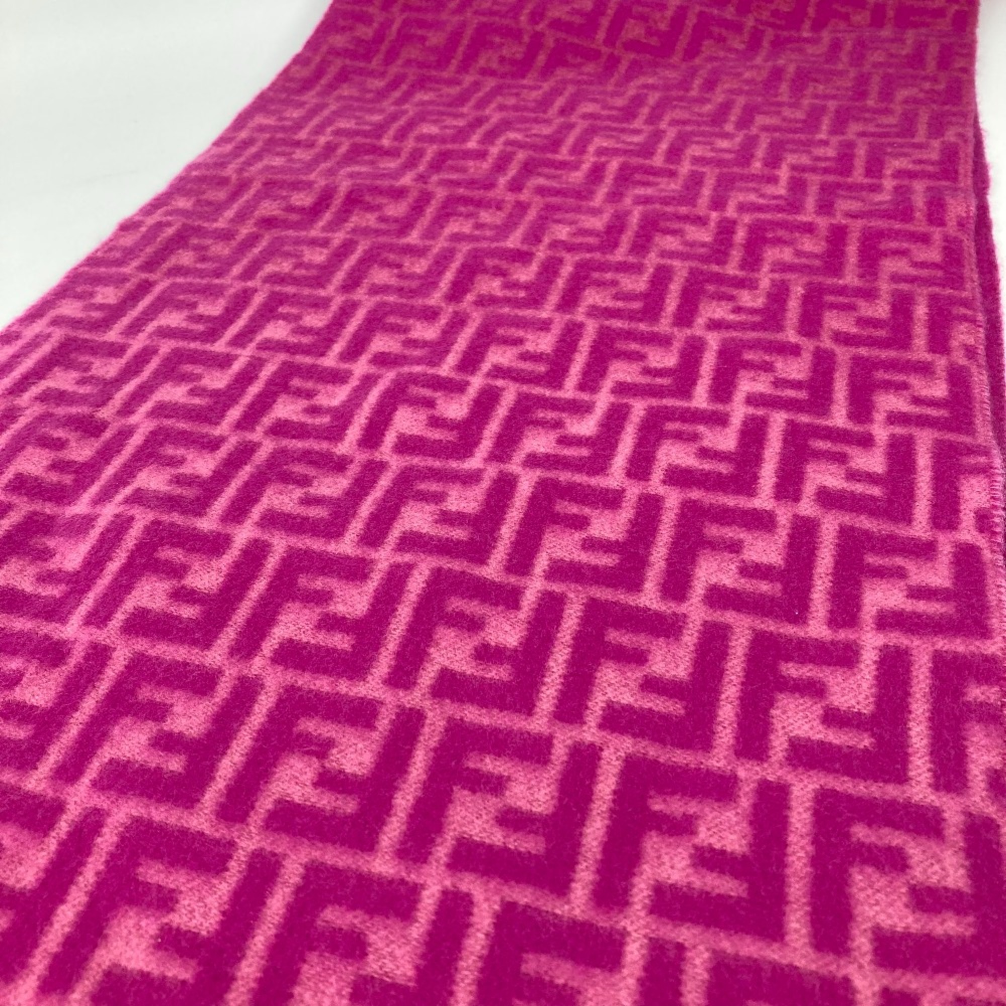 Fendi FXT416 fringe Scarf pink