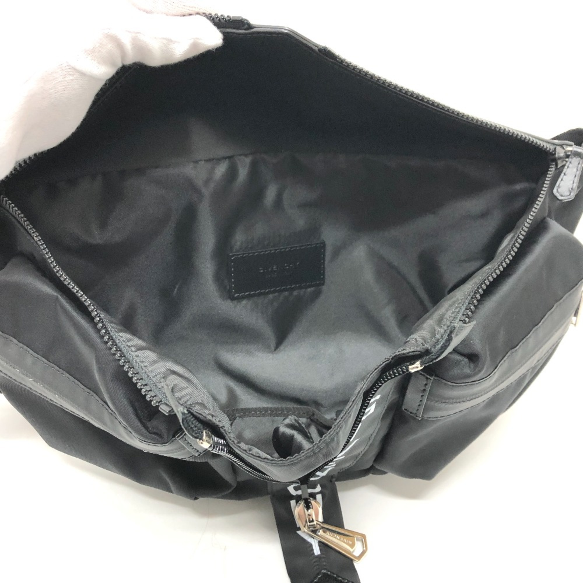 Givenchy logo Bag body bag Black SilverHardware