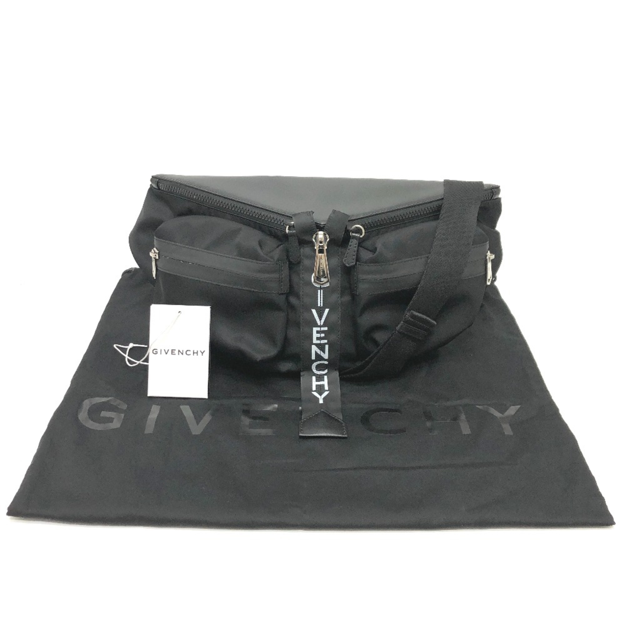 Givenchy logo Bag body bag Black SilverHardware