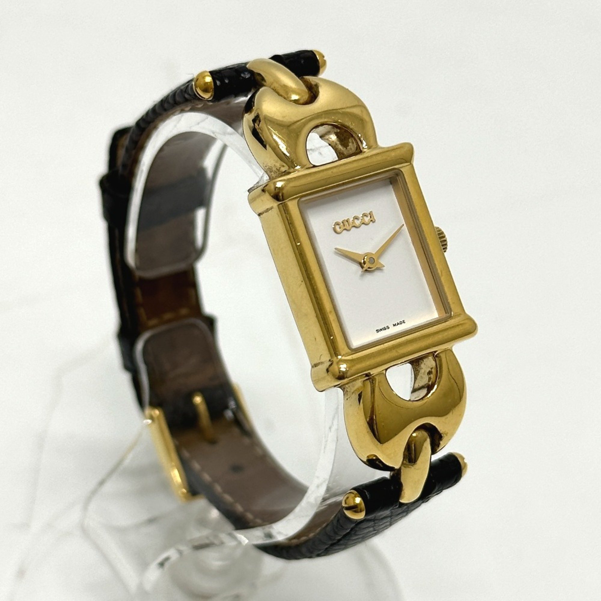 Gucci 1800L logo Wristwatch Gold