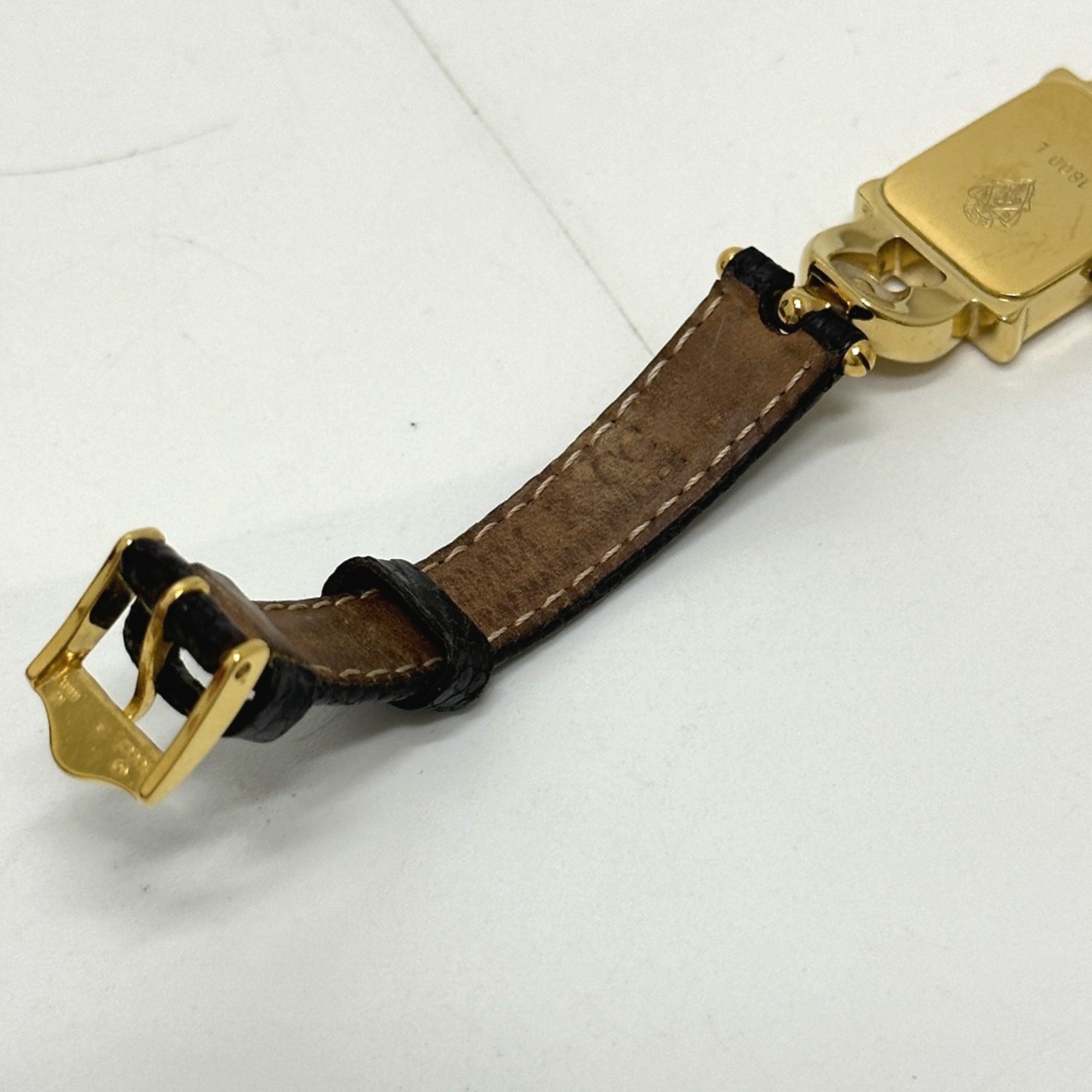 Gucci 1800L logo Wristwatch Gold