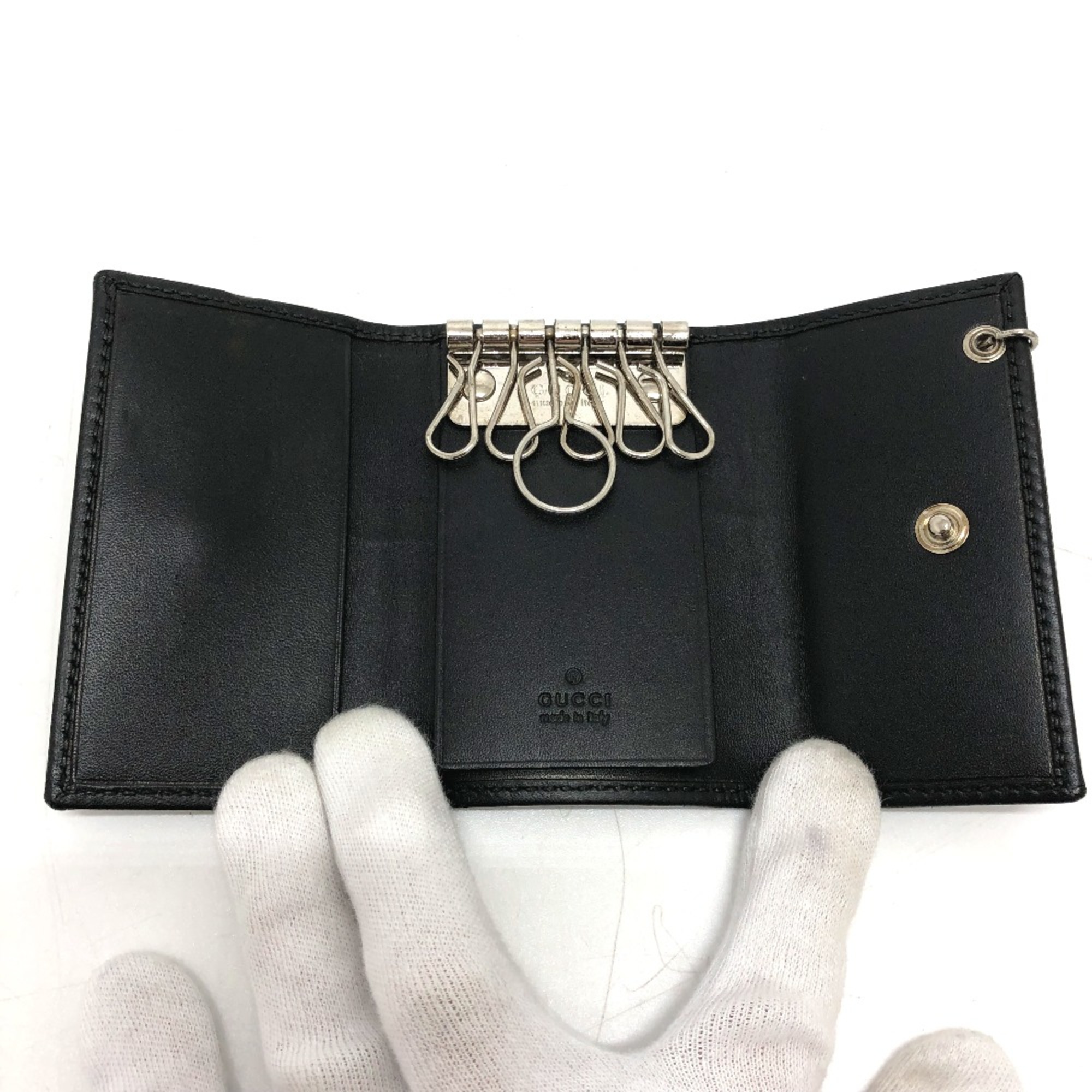 Gucci 212111 GG implementation GG/logo key Key Case Black SilverHardware