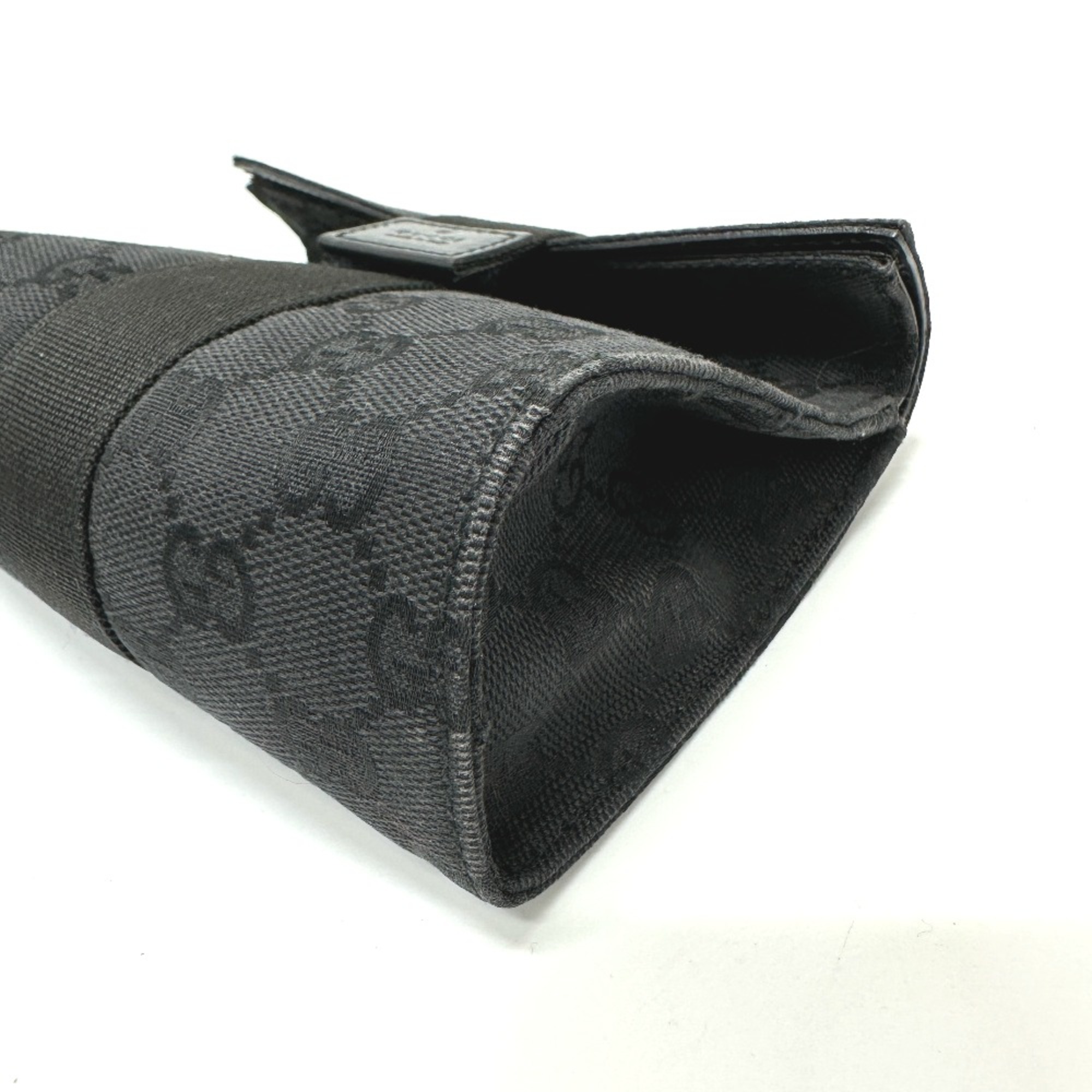 Gucci 39.0911 GG Pouch Black