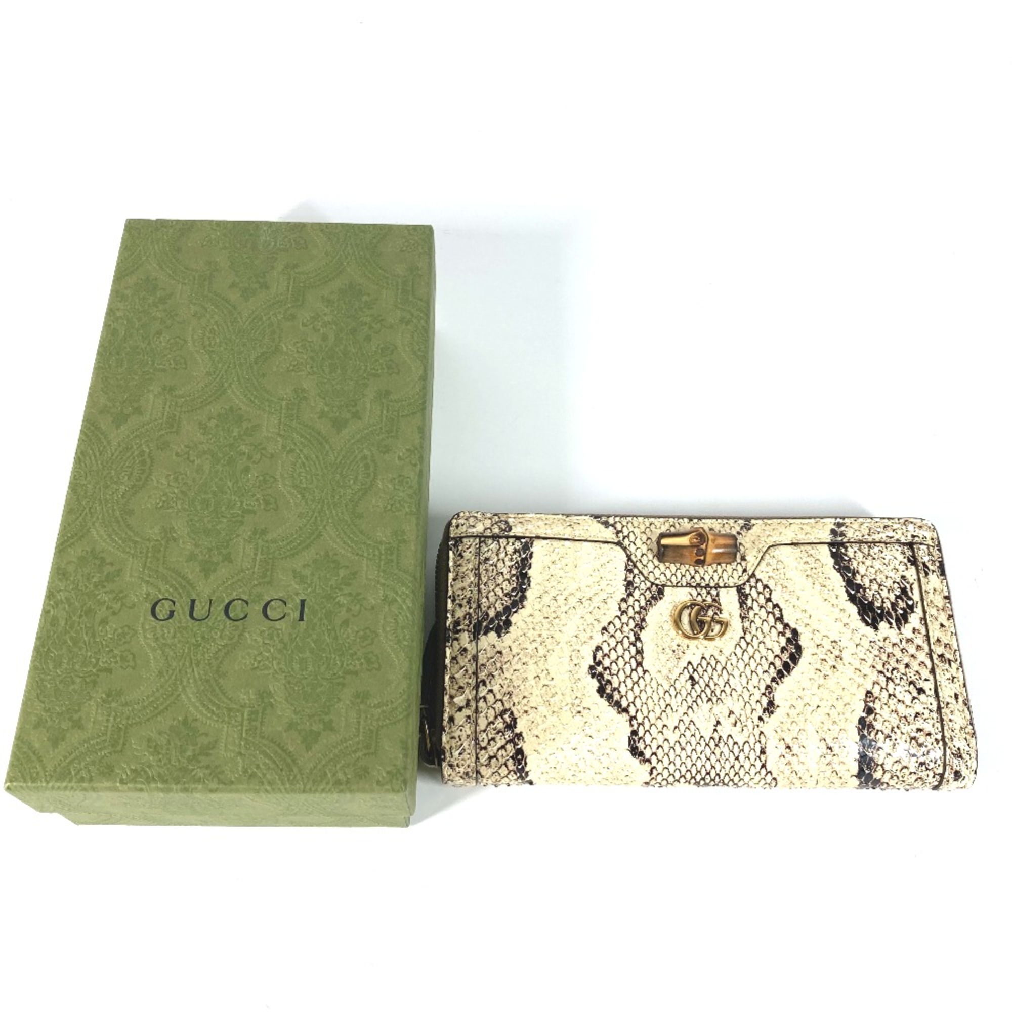 Gucci 658634 Long wallet Zip Around Long Wallet WhiteBased