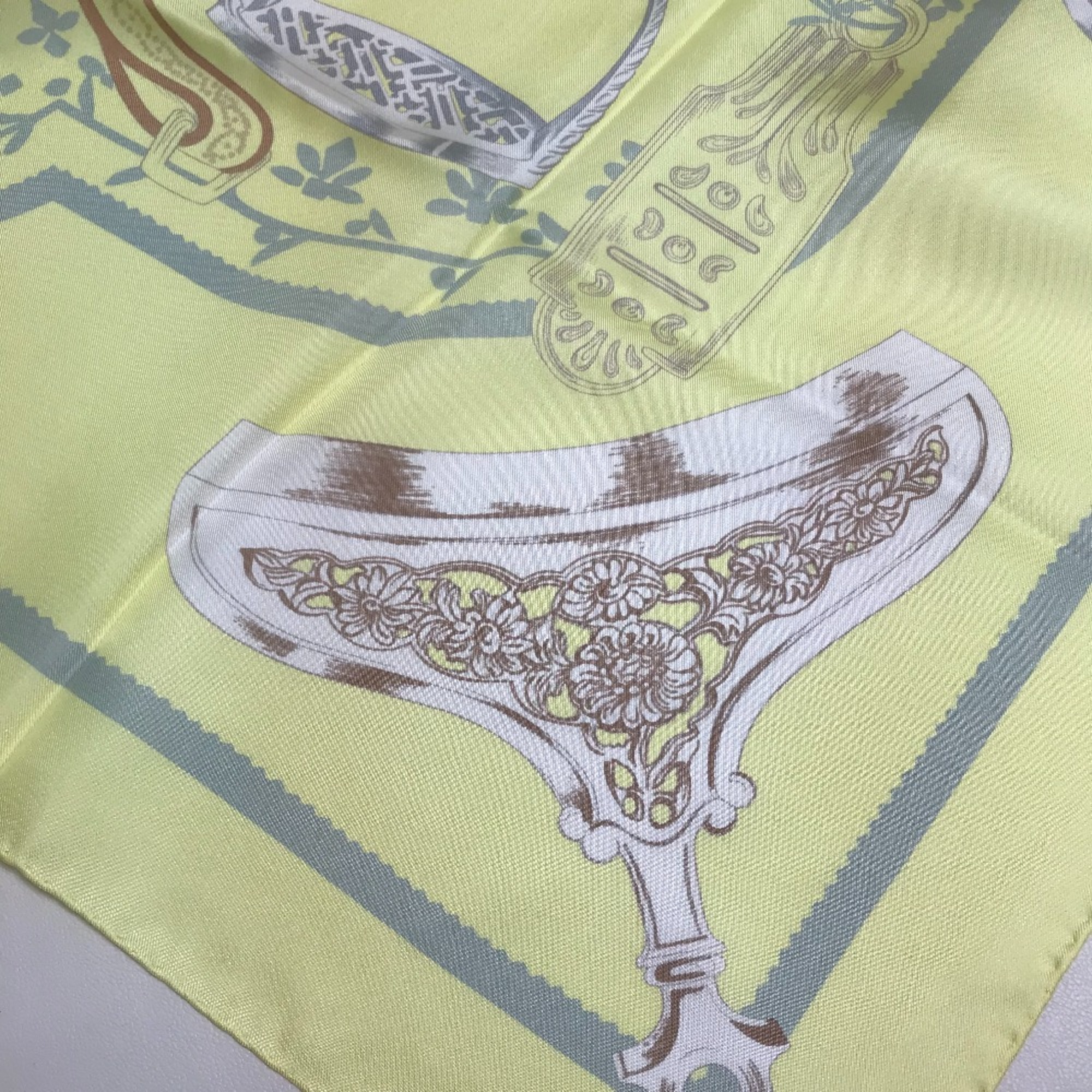 Hermes ETRIERS Scarf Yellow Based