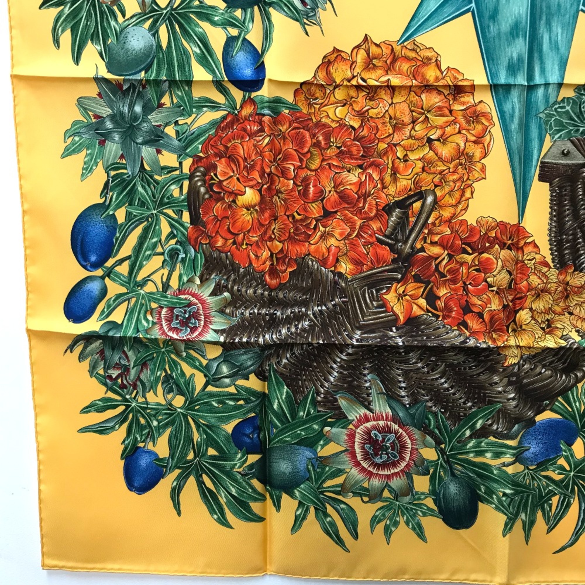 Hermes Carre90 Floral Scarf Yellow x Green