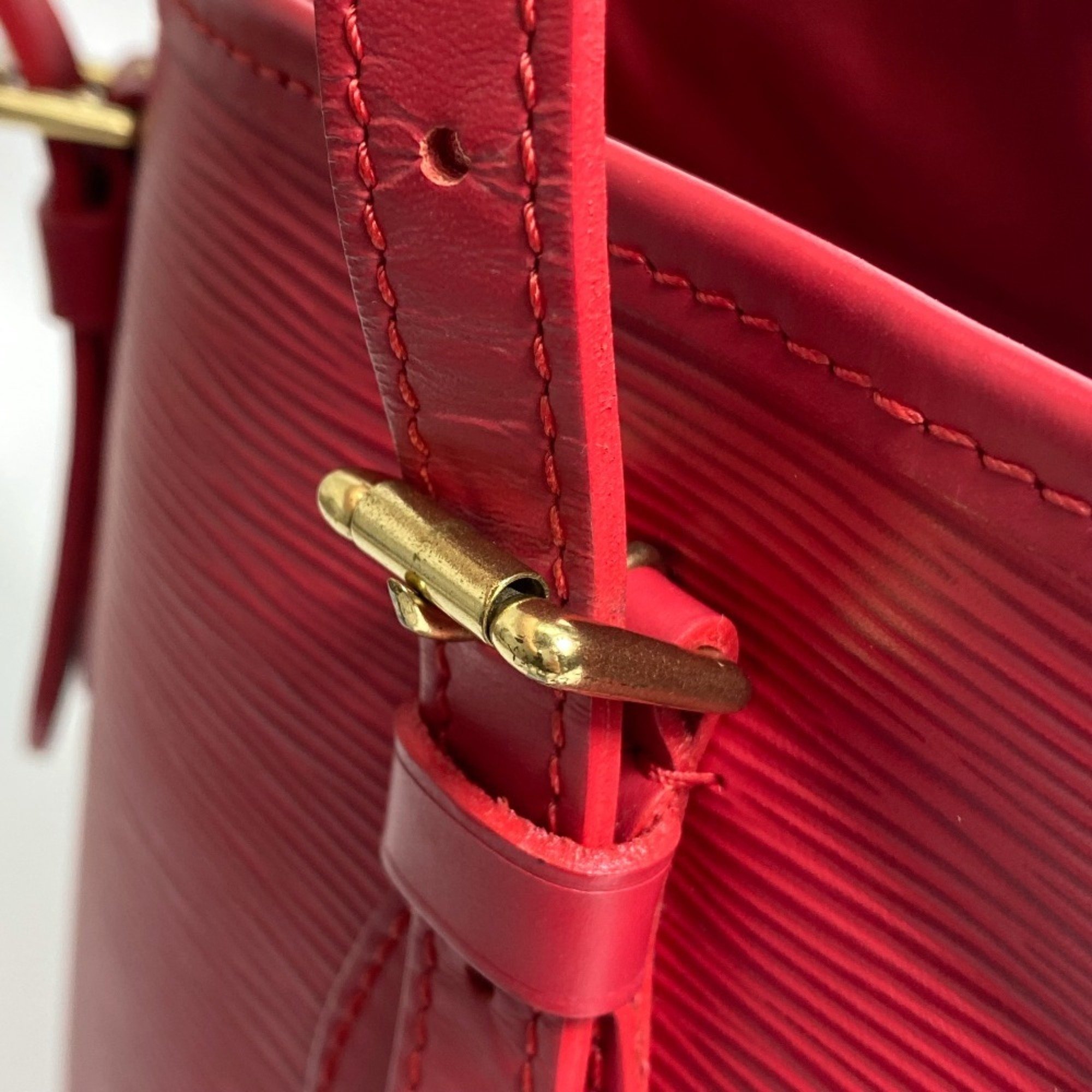 Louis Vuitton M5899E Epi bag shawl Bucket type Shoulder Bag Rouge Red