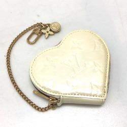 Louis Vuitton M91918 Monogram-Vernis Heart-shaped coin purse Perle White