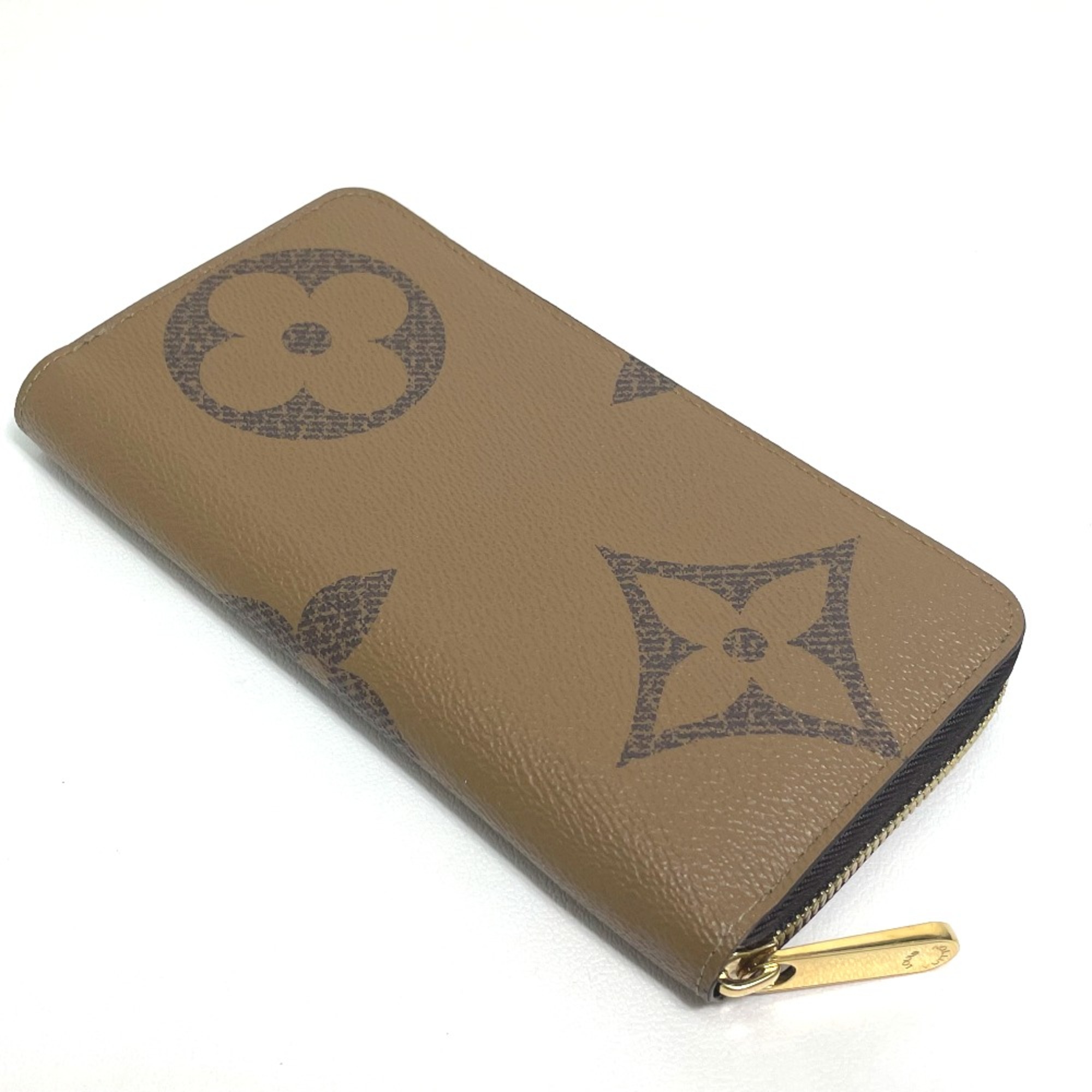 Louis Vuitton M69353 Monogram Giant Long Wallet Brown