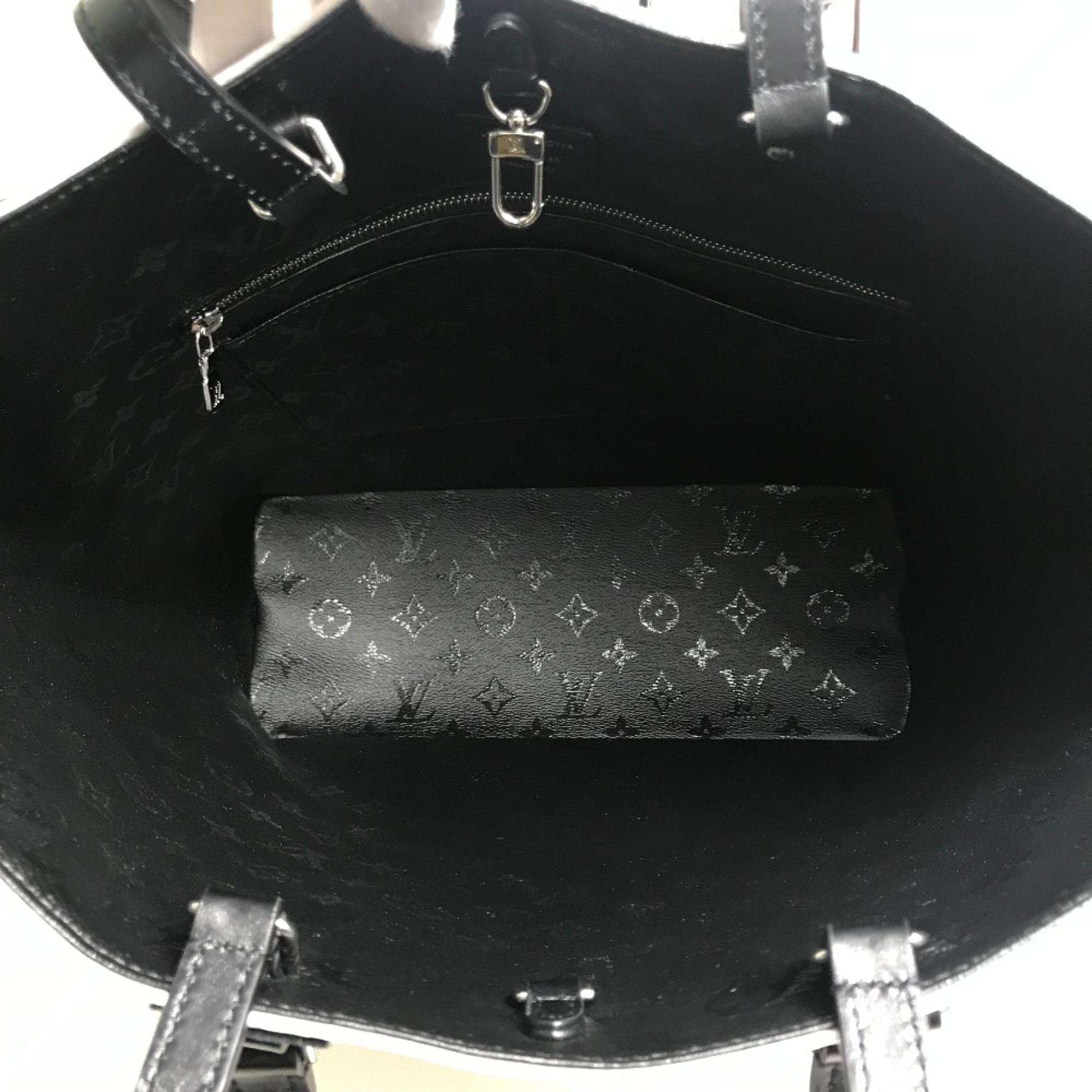 Louis Vuitton M45567 Tufted Monogram Bag Hand Bag Tote Bag White/Black