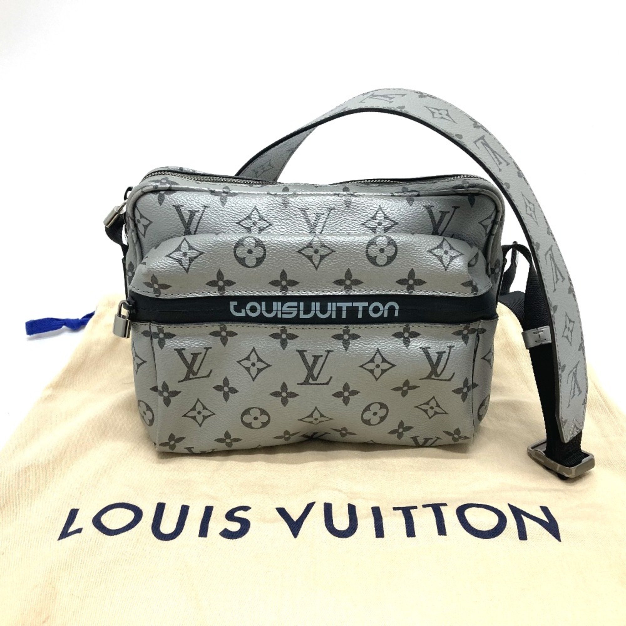 Louis Vuitton M43859 Monogram reflect Bag Shoulder Bag Silver