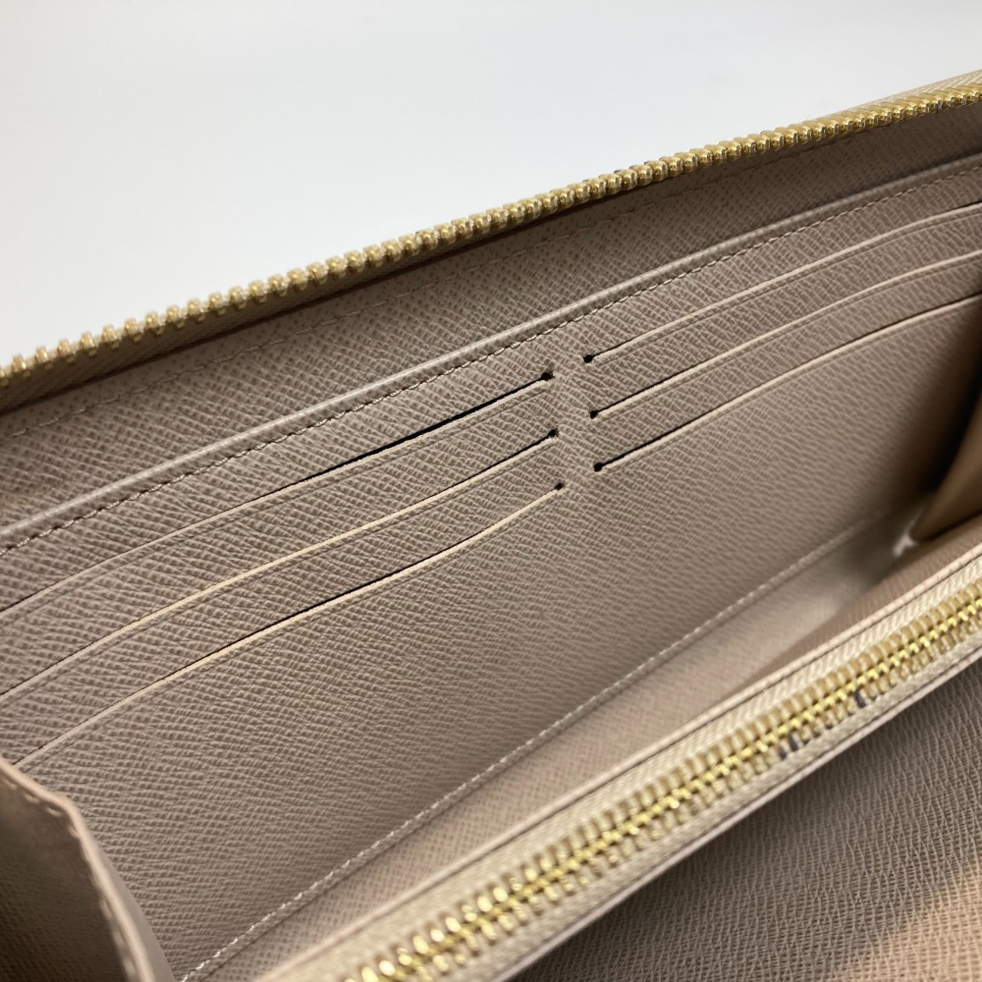 Louis Vuitton M67805 Epi Zip Around Long Wallet Galet Beige