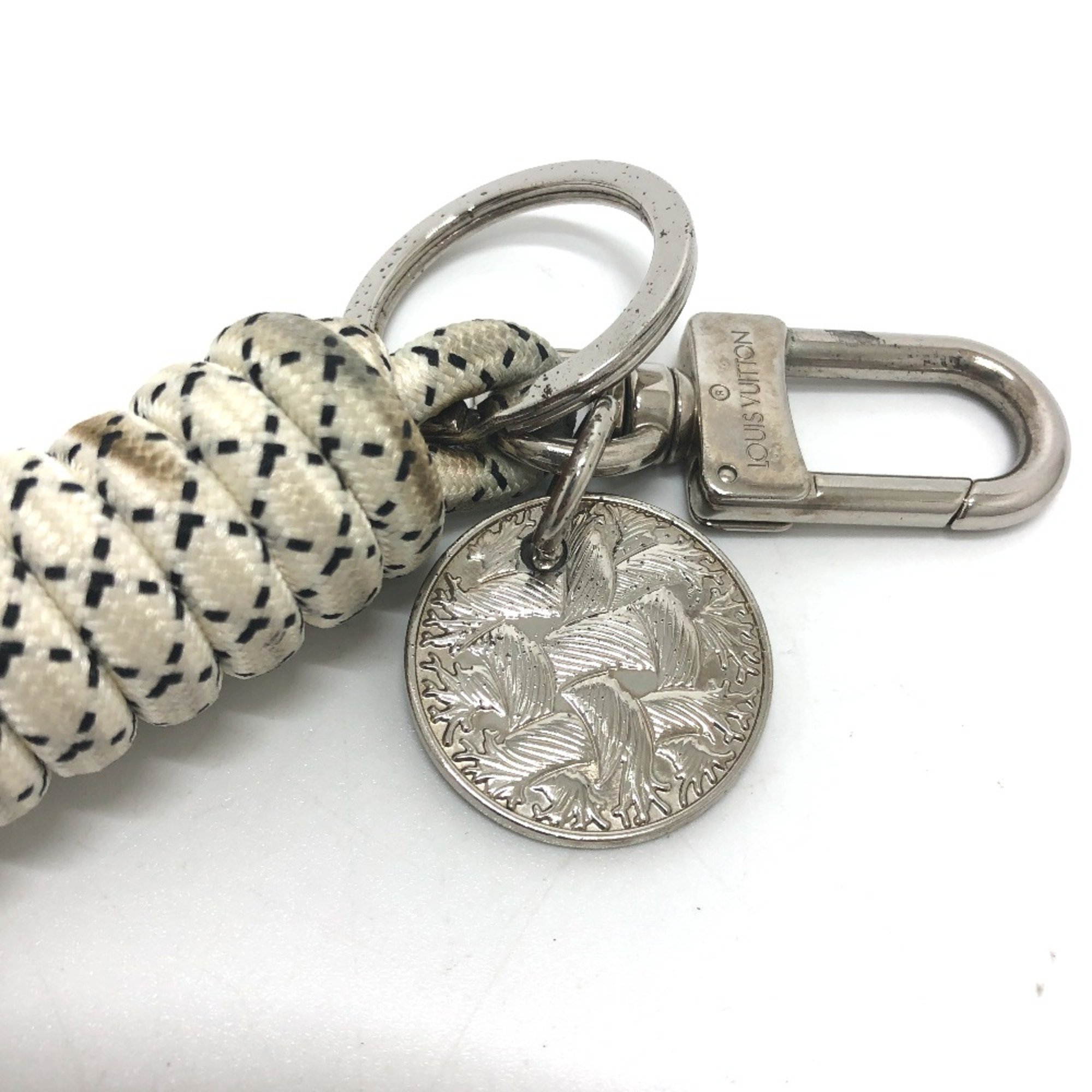 Louis Vuitton MP1622 Christopher nemes Bag Key Holder Bag Charm White SilverHardware