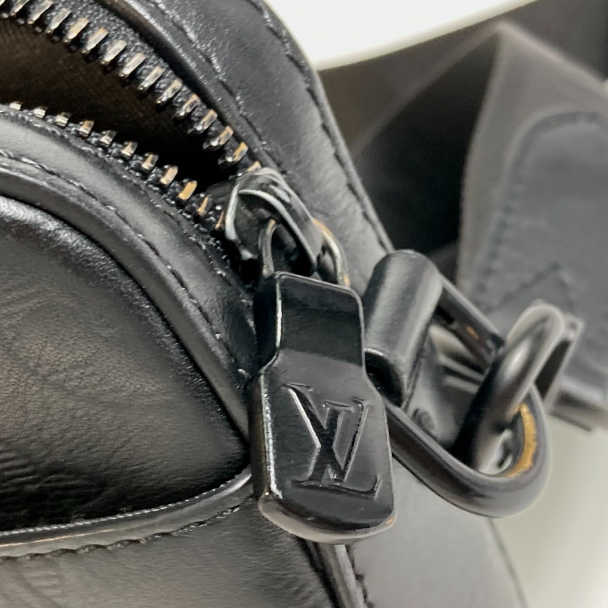 Louis Vuitton M69827 Monogram shadow Bag Crossbody body bag Black