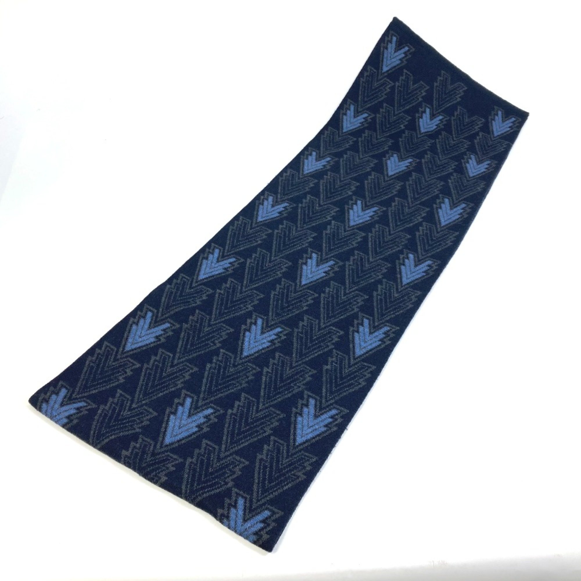 Louis Vuitton M70031 Scarf Navy