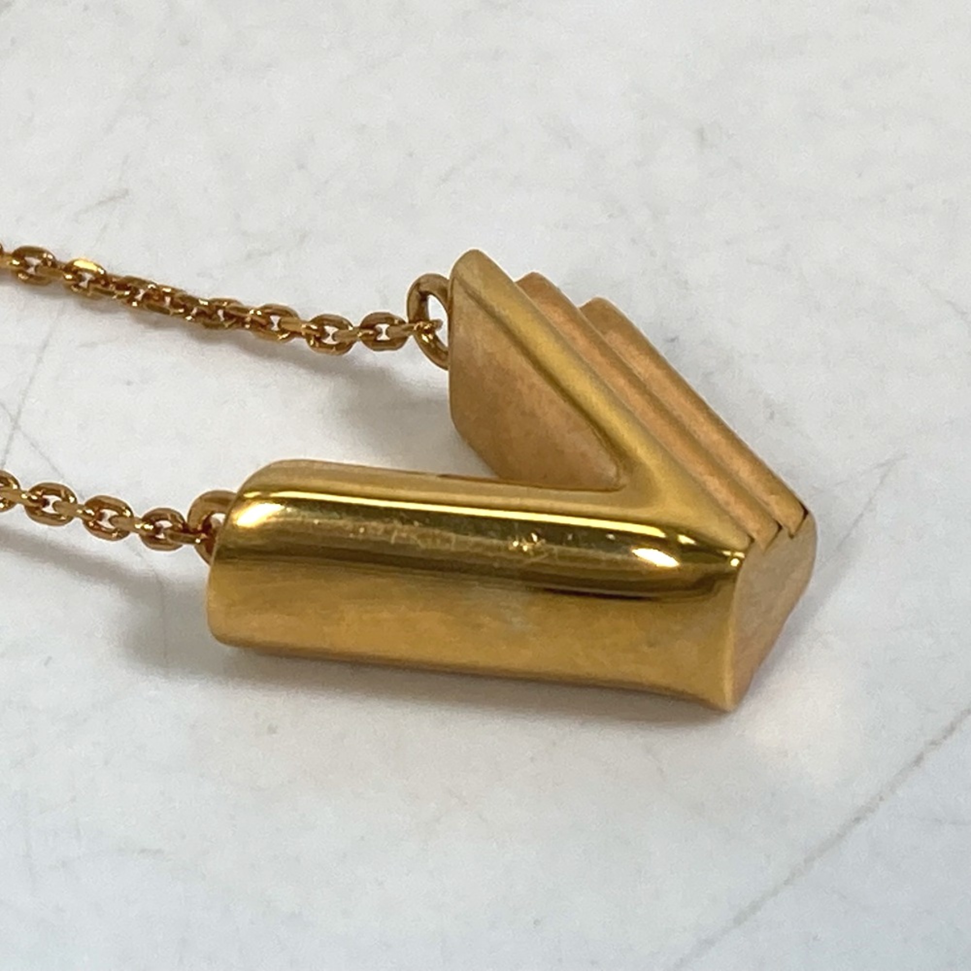 Louis Vuitton M61077 Necklace Gold