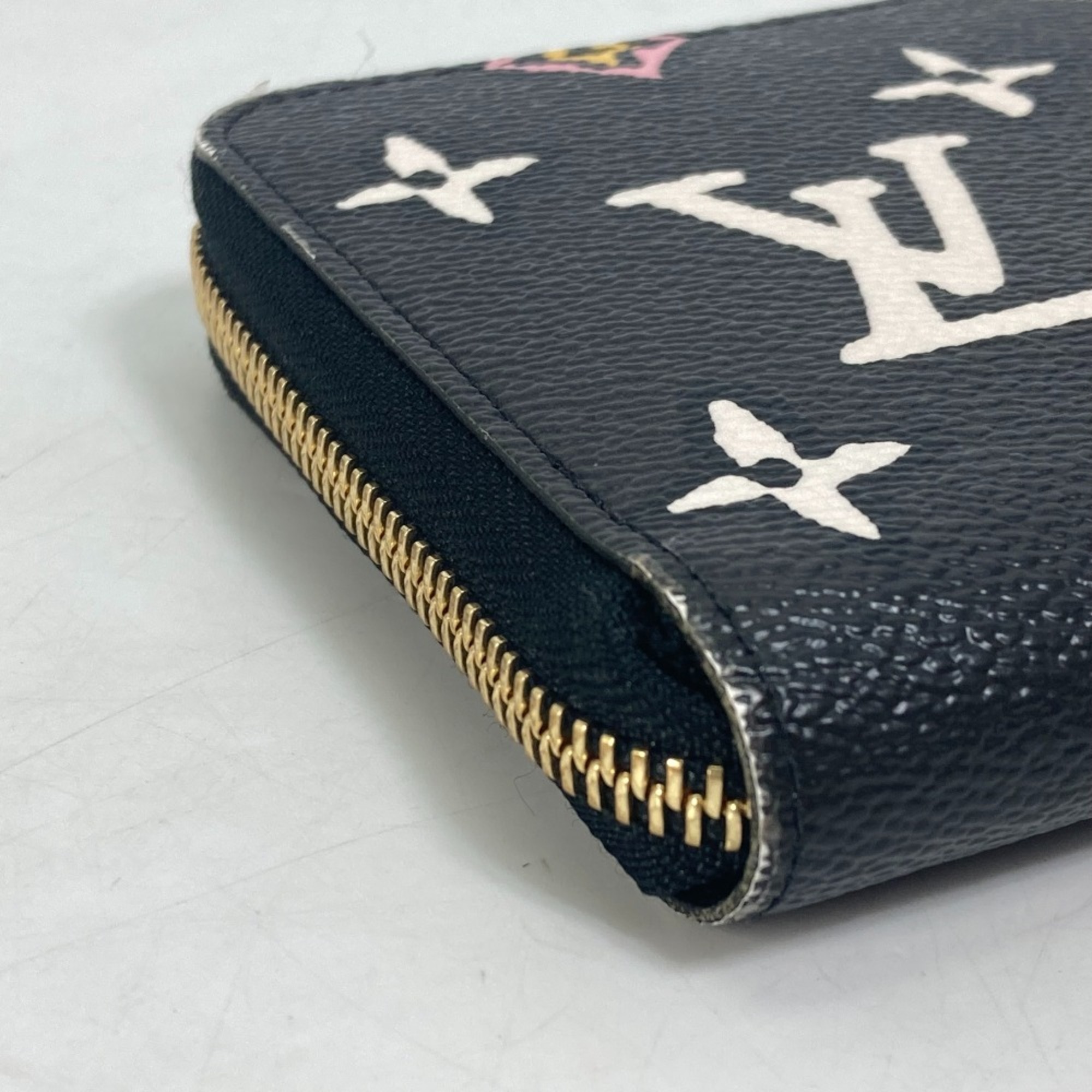 Louis Vuitton M80683 wild at Heart Monogram Animal Long Wallet Noir Black