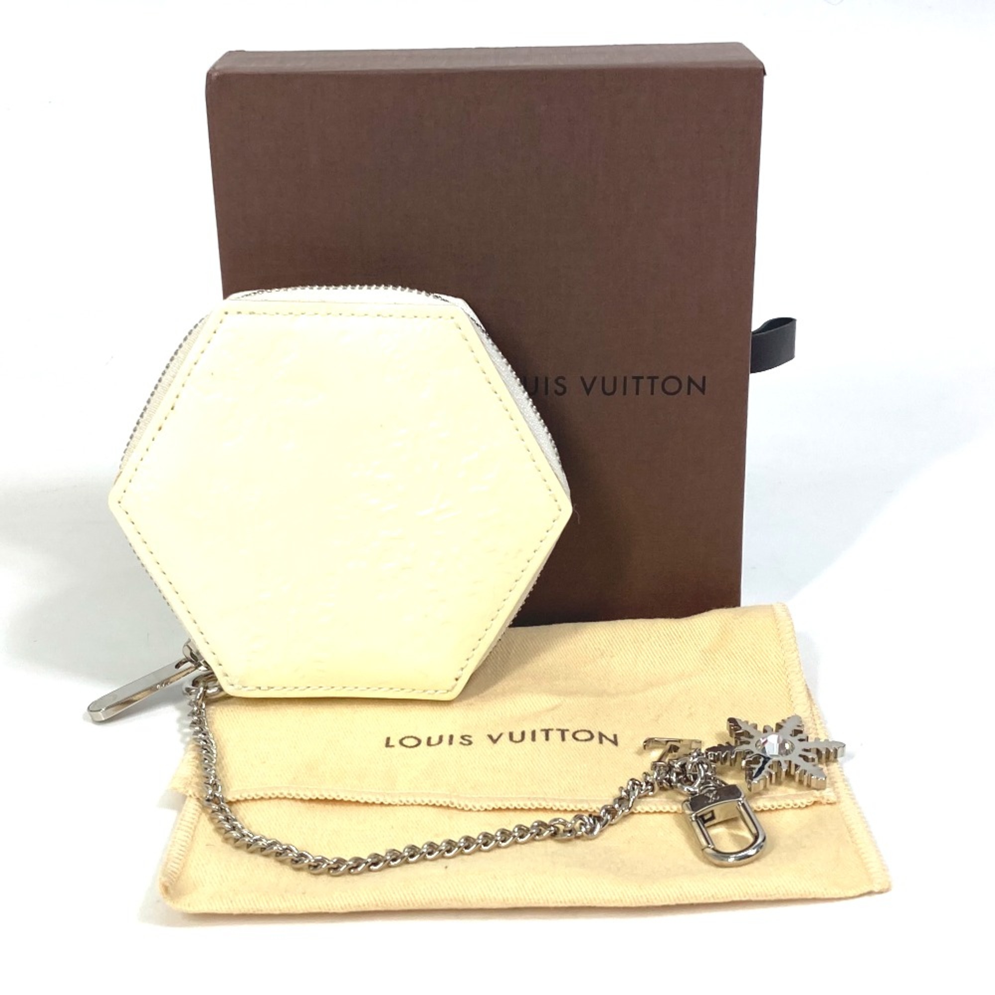 Louis Vuitton M58219 Vernis Wallet Coin Compartment with Key Chain coin purse Taupe White