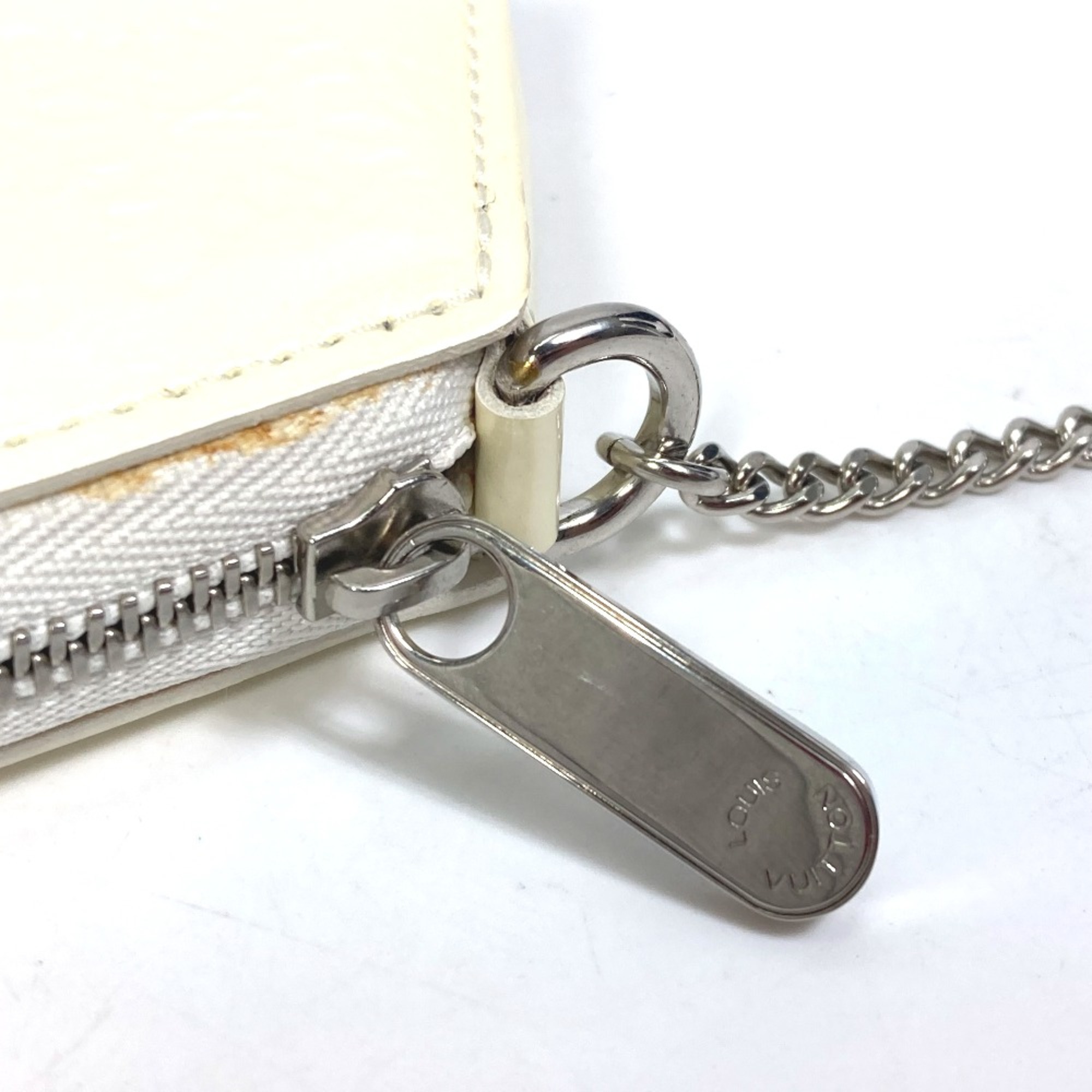 Louis Vuitton M58219 Vernis Wallet Coin Compartment with Key Chain coin purse Taupe White