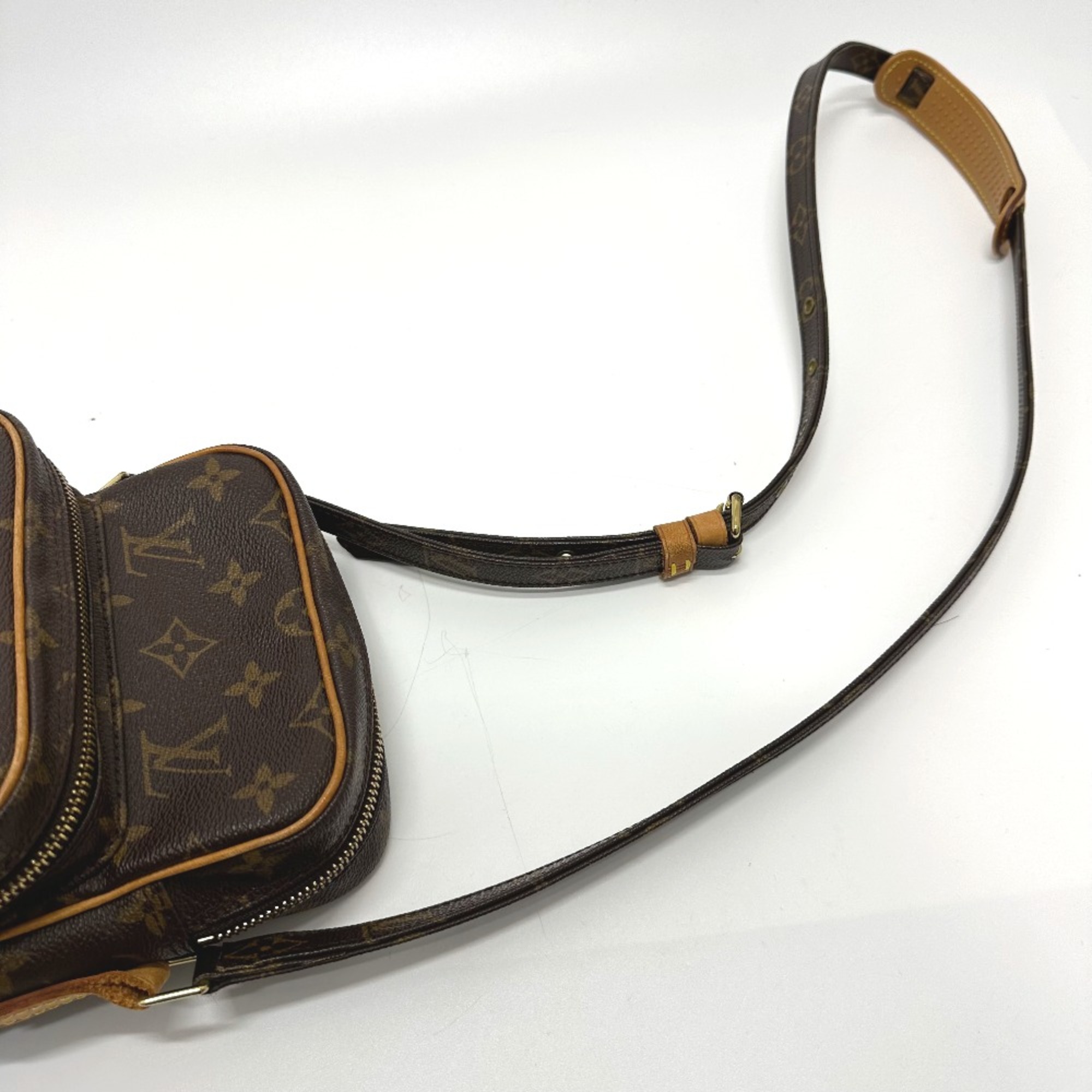 Louis Vuitton M45236 Monogram Pochette Crossbody bag Shoulder Bag Brown