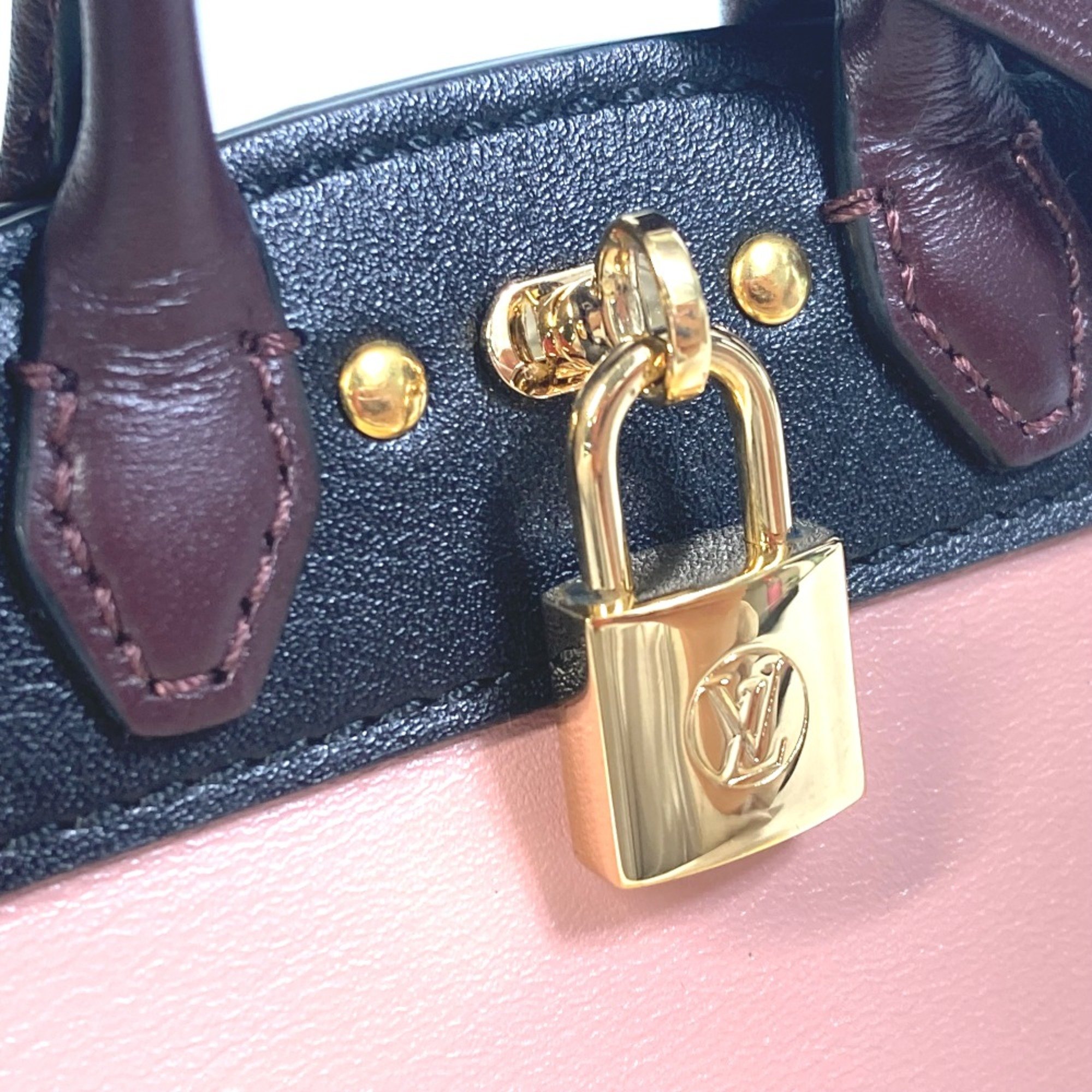 Louis Vuitton MP1787 Bag Bag Charm Key Holder pink Black