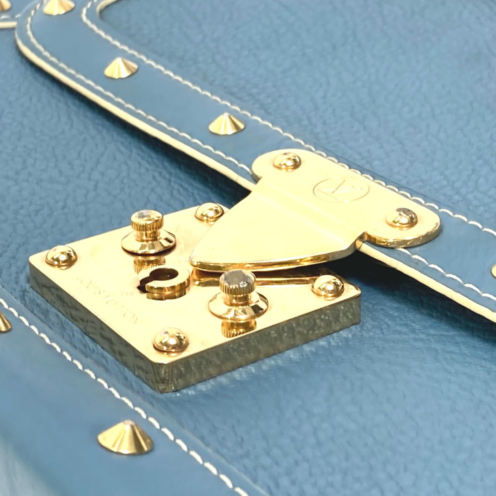 Louis Vuitton M91821 Suhali bag shoulder studs Shoulder Bag blue