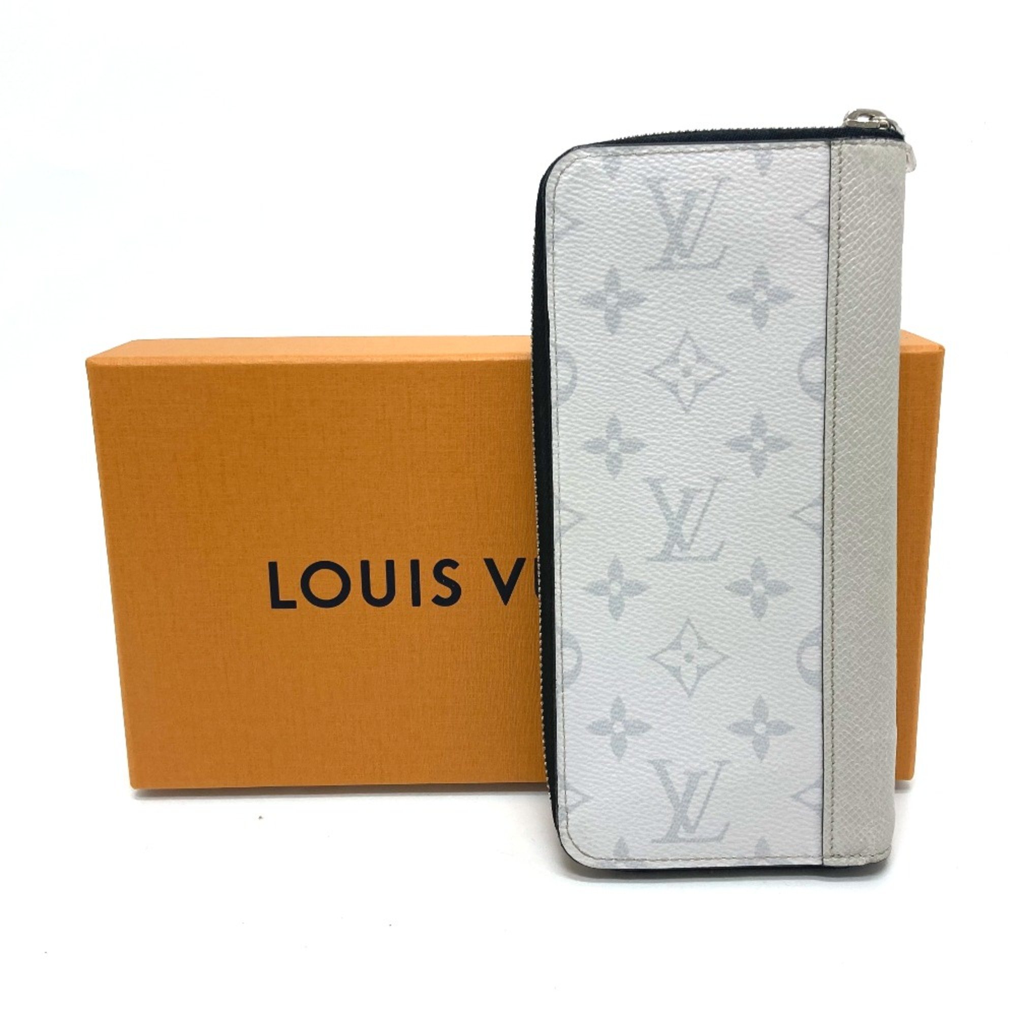 Louis Vuitton M30446 Taigarama long wallet Zip Around Long Wallet White