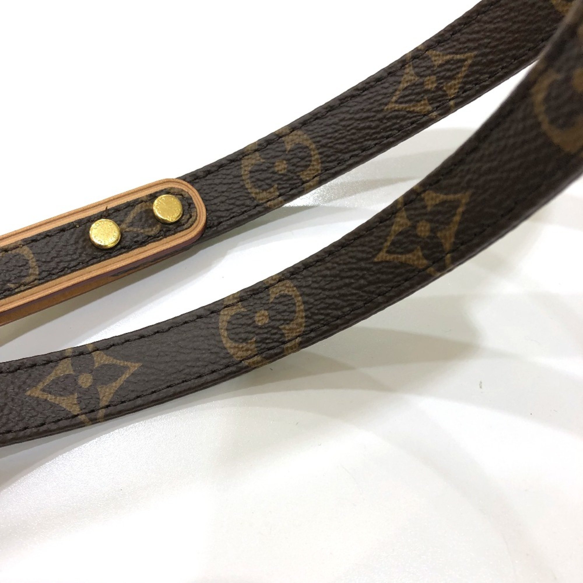 Louis Vuitton M80338 Monogram dog/pet supplies Lead Brown