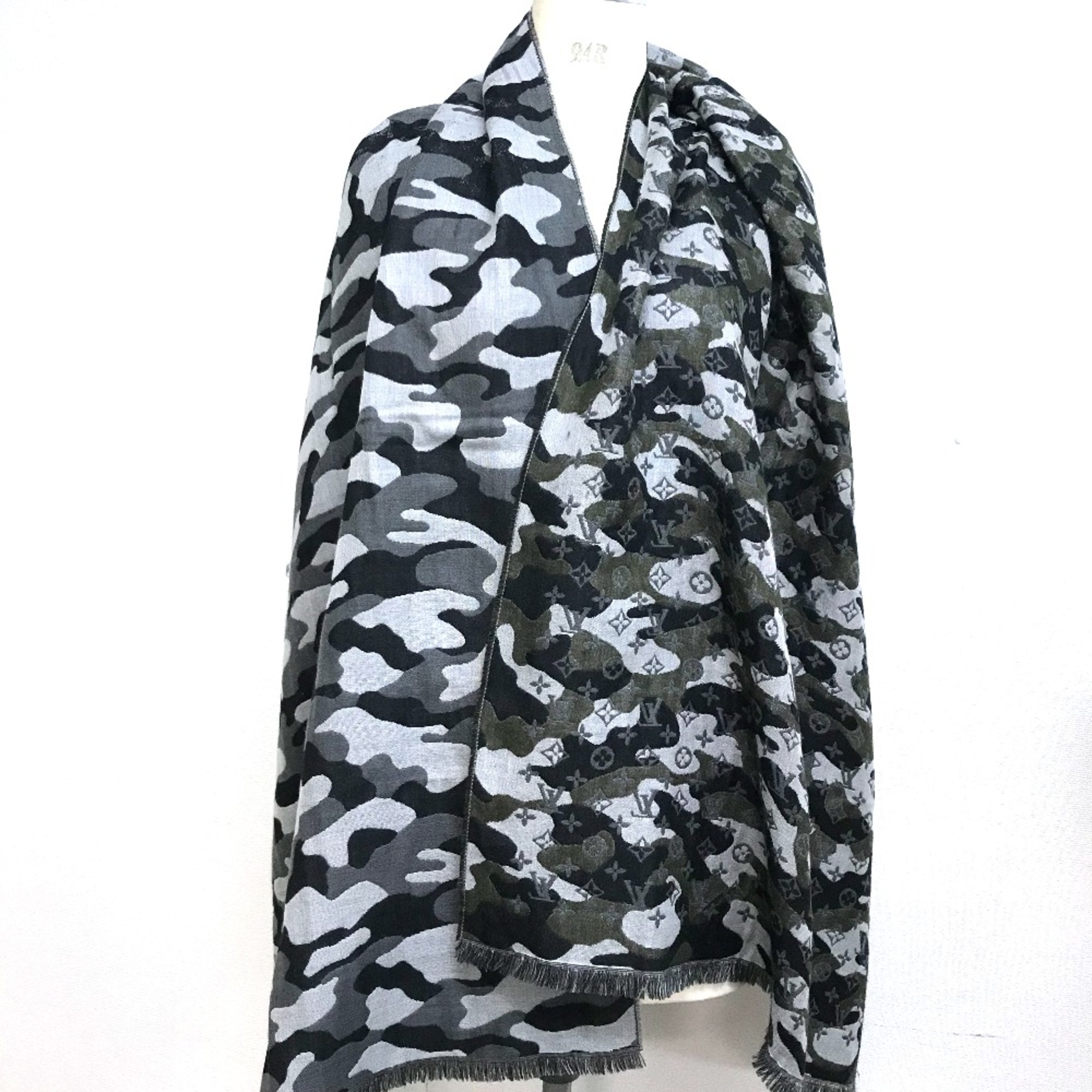 Louis Vuitton M71627 Camouflage camouflage Stole/Shawl Black x khaki