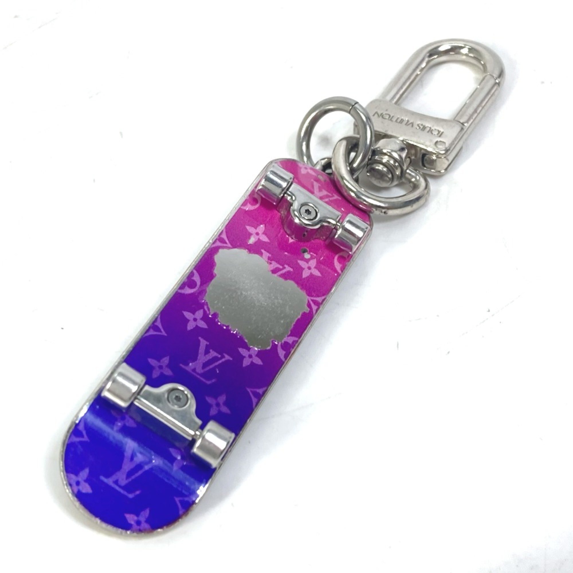 Louis Vuitton MP3269 skateboard Bag Charm Key Holder Black Multicolore