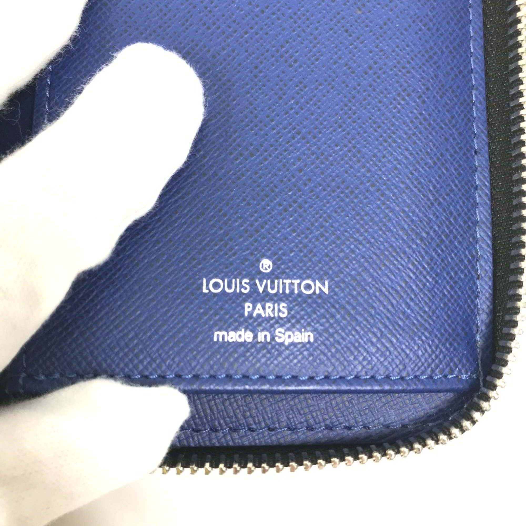 Louis Vuitton M30447 Taigalama Zip Around Long Wallet blue