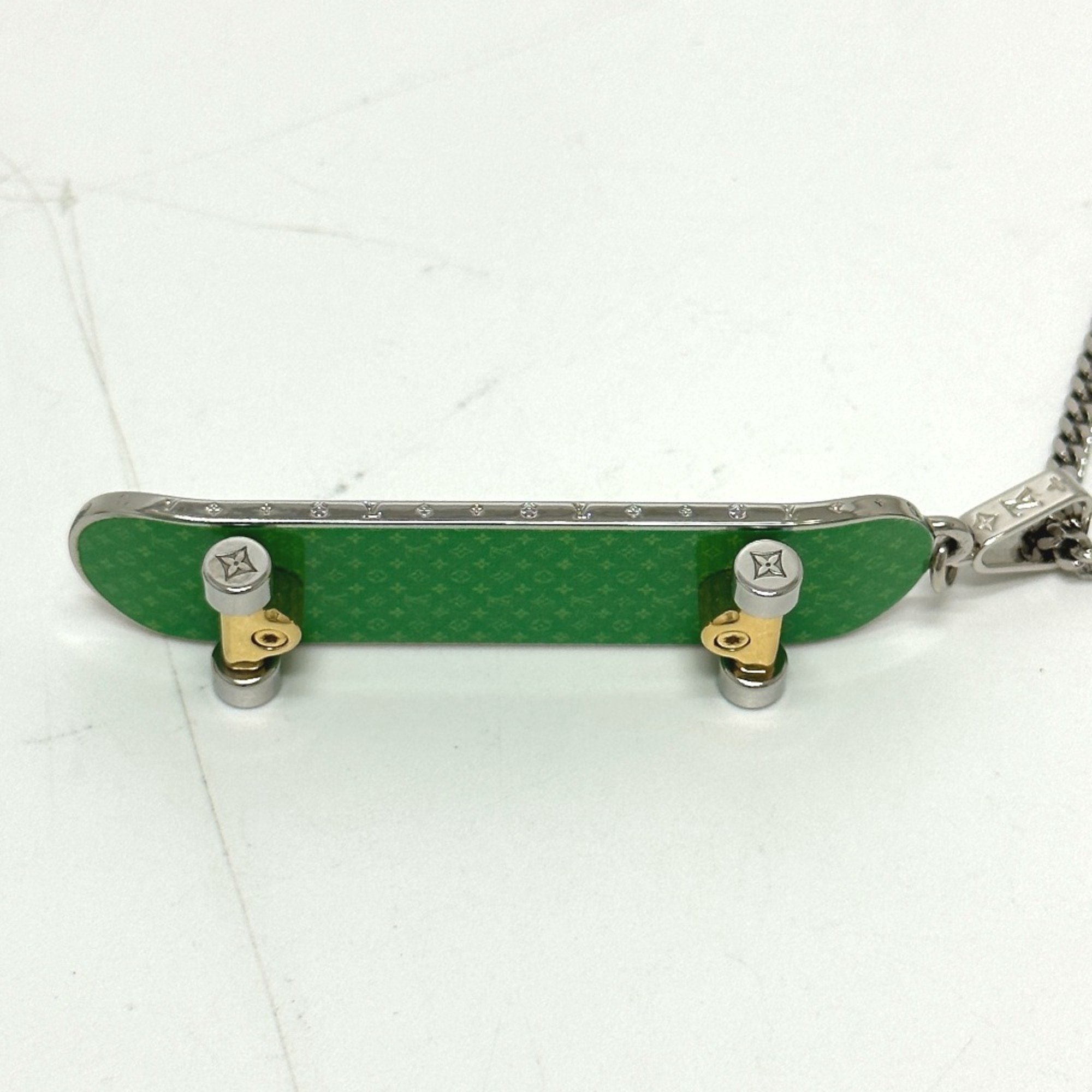 Louis Vuitton MP3277 Chain Accessories Necklace Silver Green