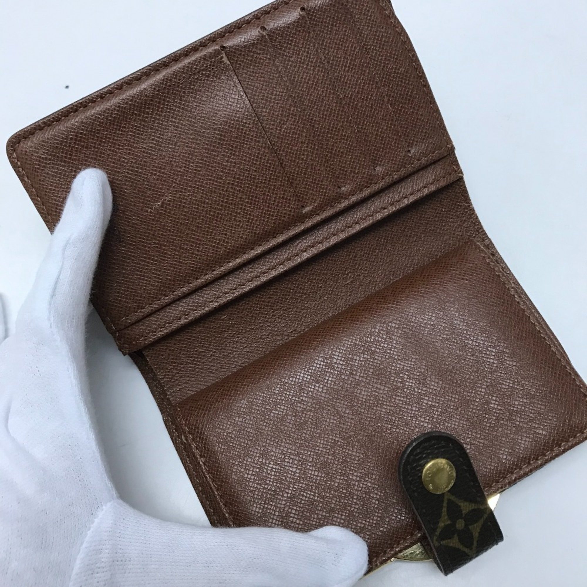 Louis Vuitton M61663 Monogram Kisslock Folded wallet Brown