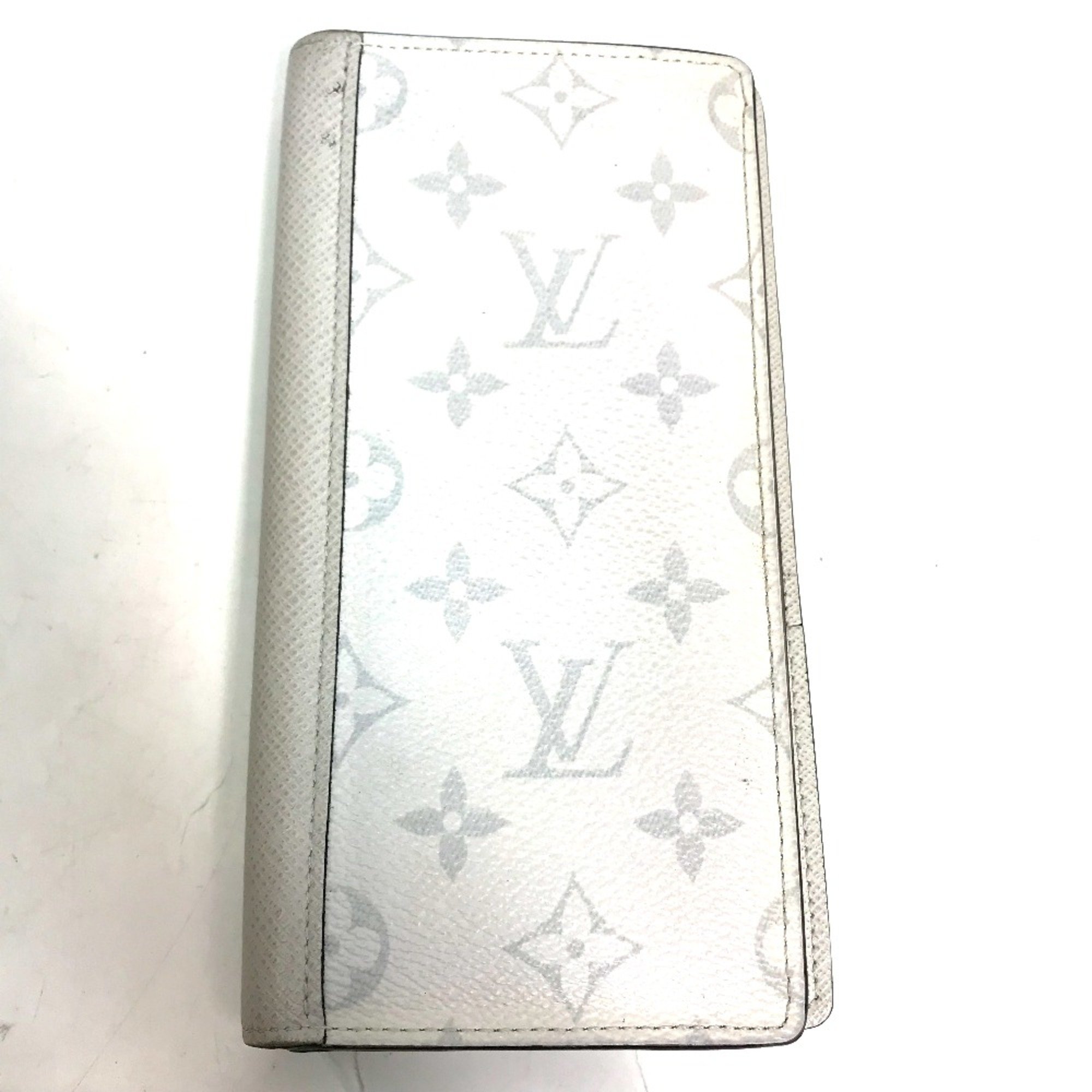 Louis Vuitton M30298 Taigalama Two fold Long Wallet White