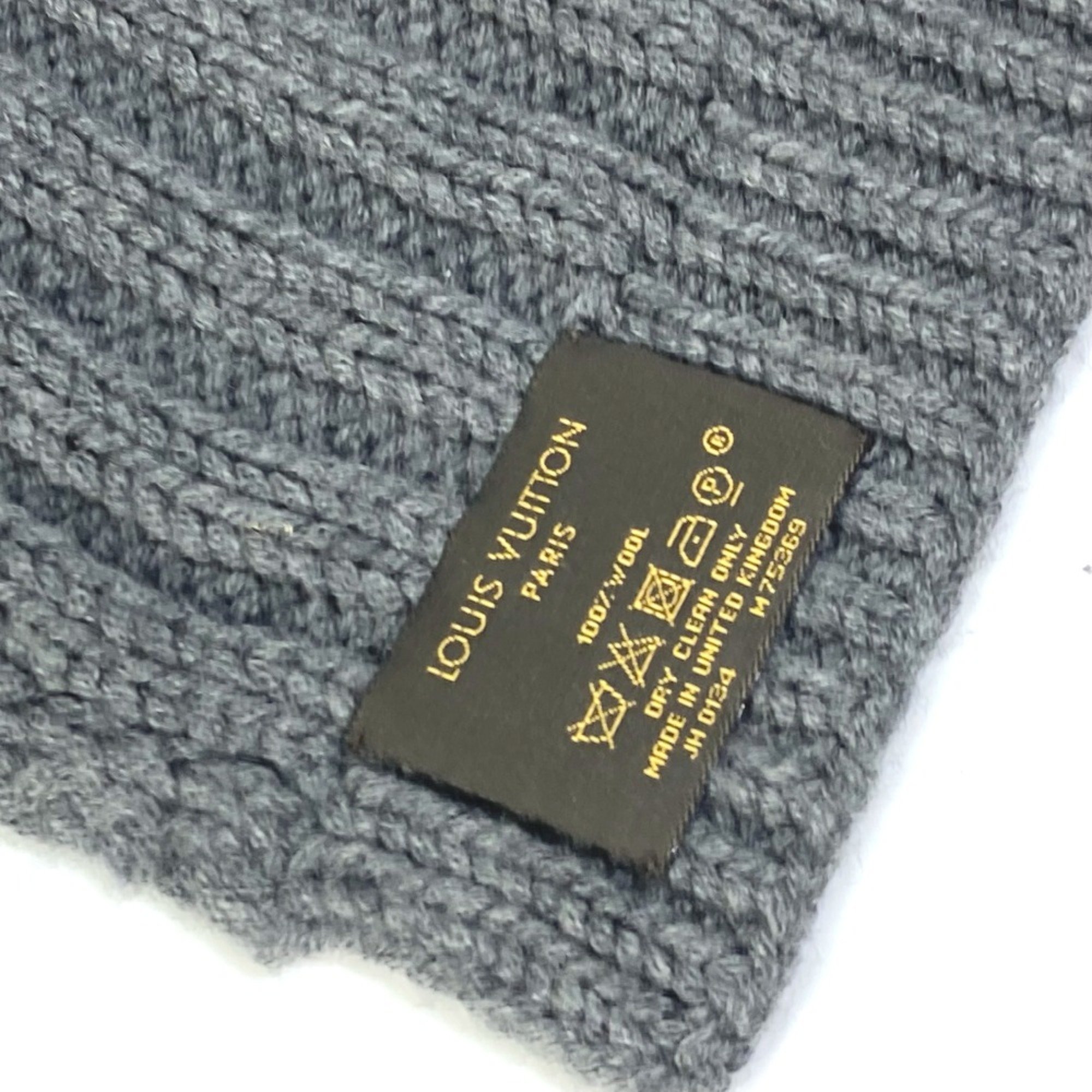 Louis Vuitton M75369 Scarf gray