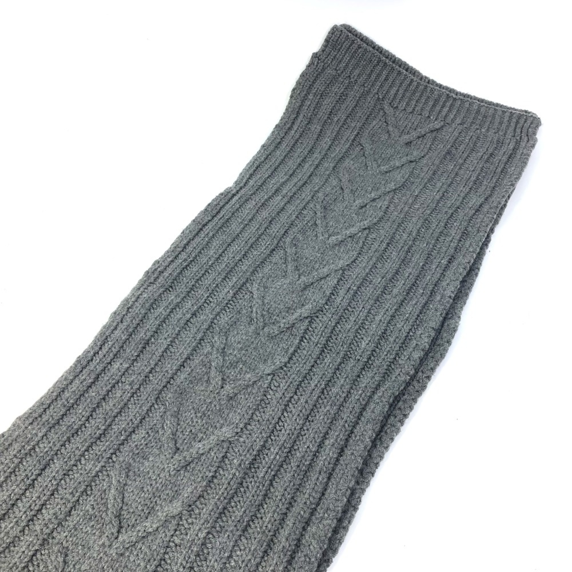 Louis Vuitton M75369 Scarf gray