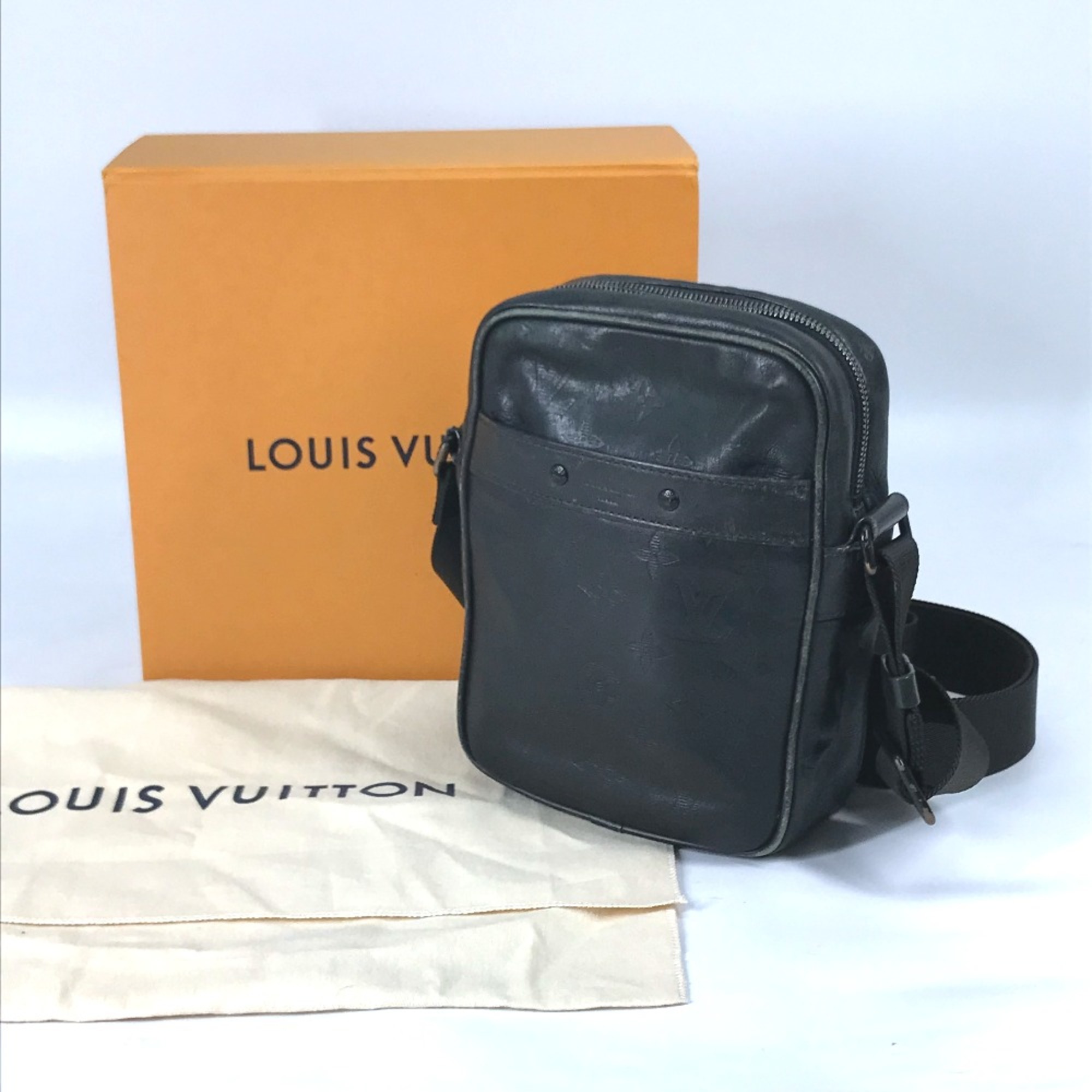 Louis Vuitton M43681 Monogram shadow Pochette Crossbody Shoulder Bag Black