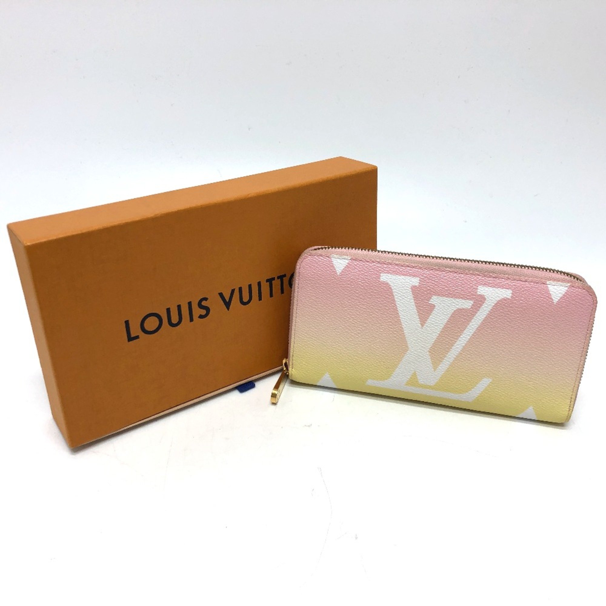 Louis Vuitton M80361 Monogram by the pool Long Wallet pink GoldHardware