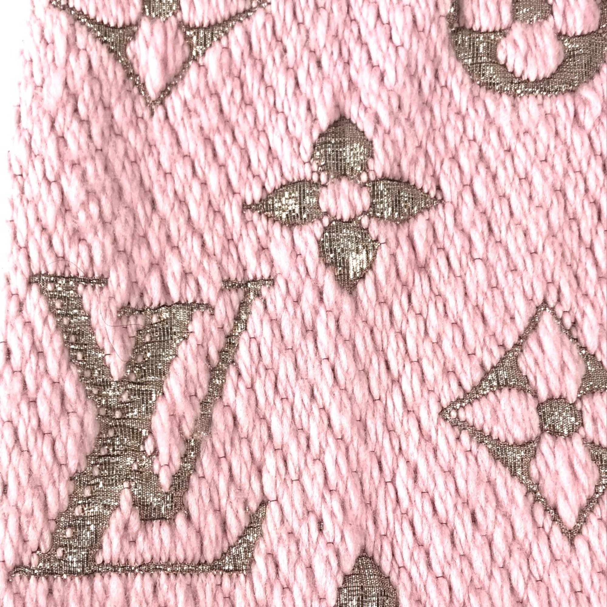 Louis Vuitton M70466 Glitter Monogram fringe Scarf pink