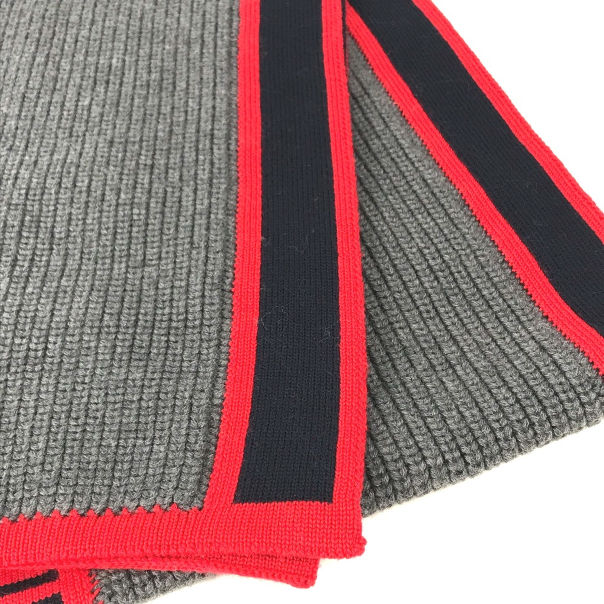 Louis Vuitton M71255 Scarf gray Red