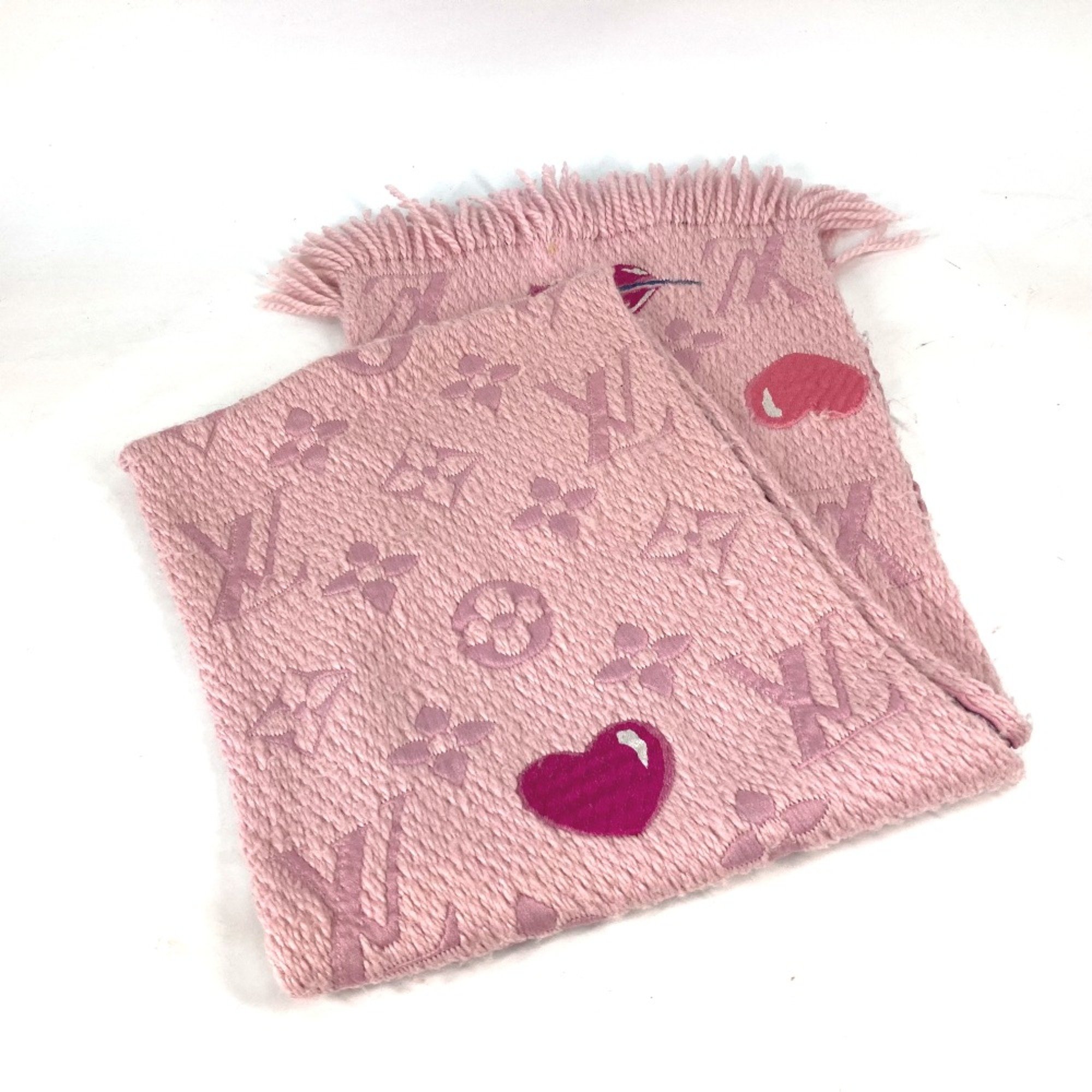 Louis Vuitton M71587 heart lip lips fringe Scarf pink Red