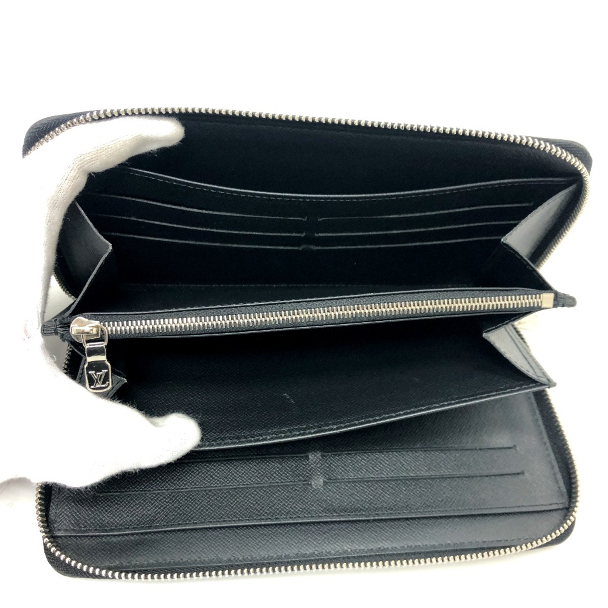 Louis Vuitton M63852 Epi Zip Around Long Wallet Black SilverHardware